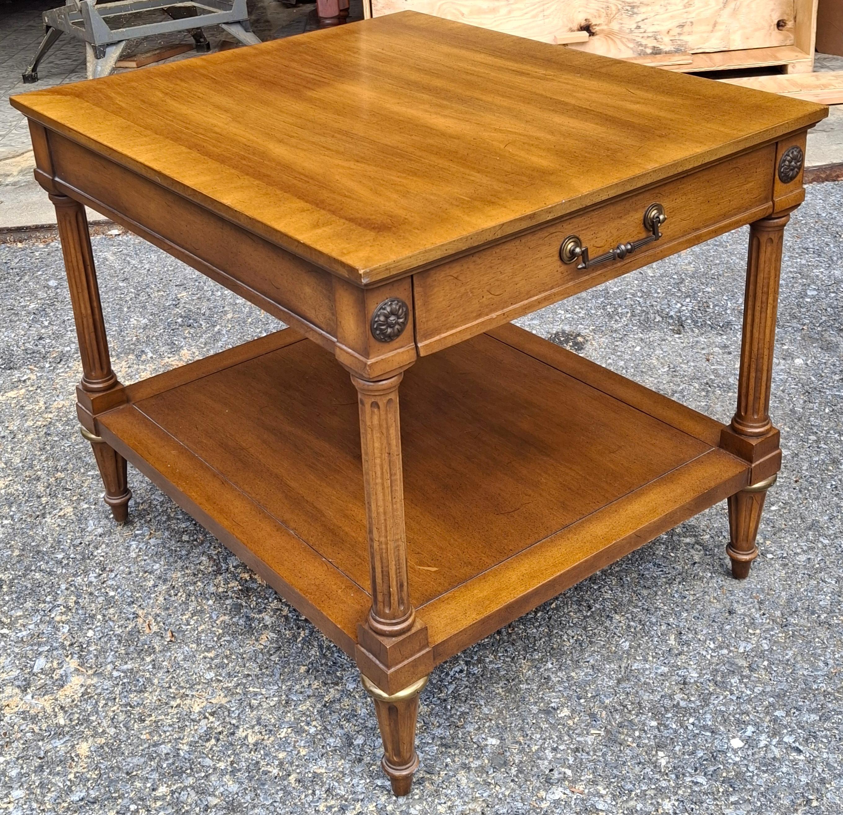 Tavolini in noce a fasce incrociate neoclassici di Weiman Rockwood Collection'S in vendita 5