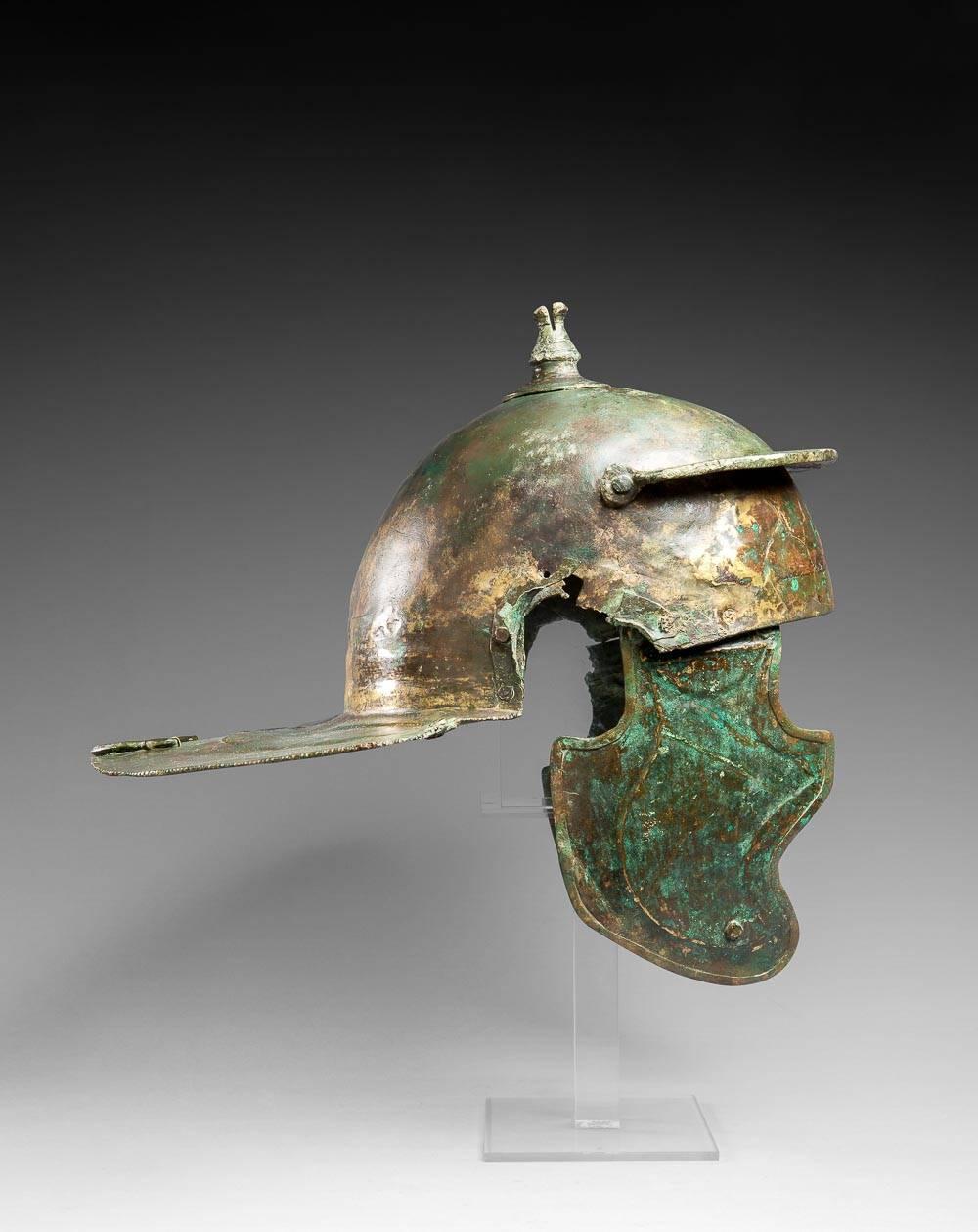 Bronze-Helm Typ Weisenau,  Römische Kunst, 1.-2. Jahrhunderte (Klassisch-römisch)