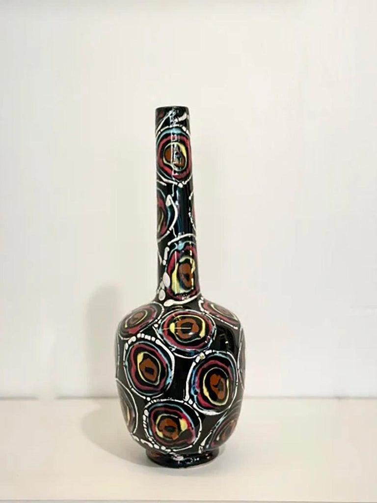 20ième siècle Weiss. Vase moderne brésilien en céramique, c. 1950 / 27 x 11 x 11 cm en vente