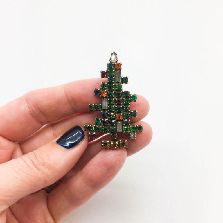 weiss christmas tree brooch