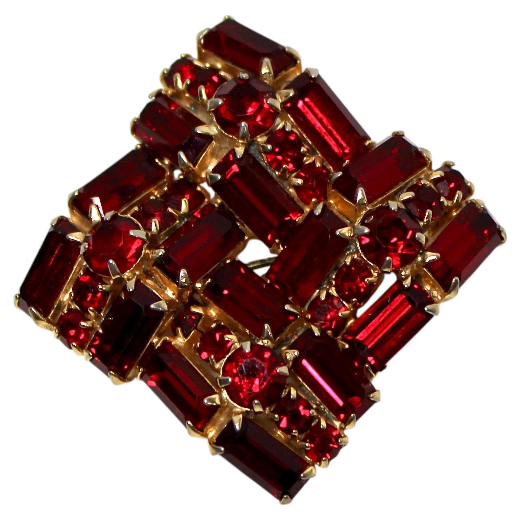 Weiss Red Rhinestone Gold Plated Brooch circa Mid-Century