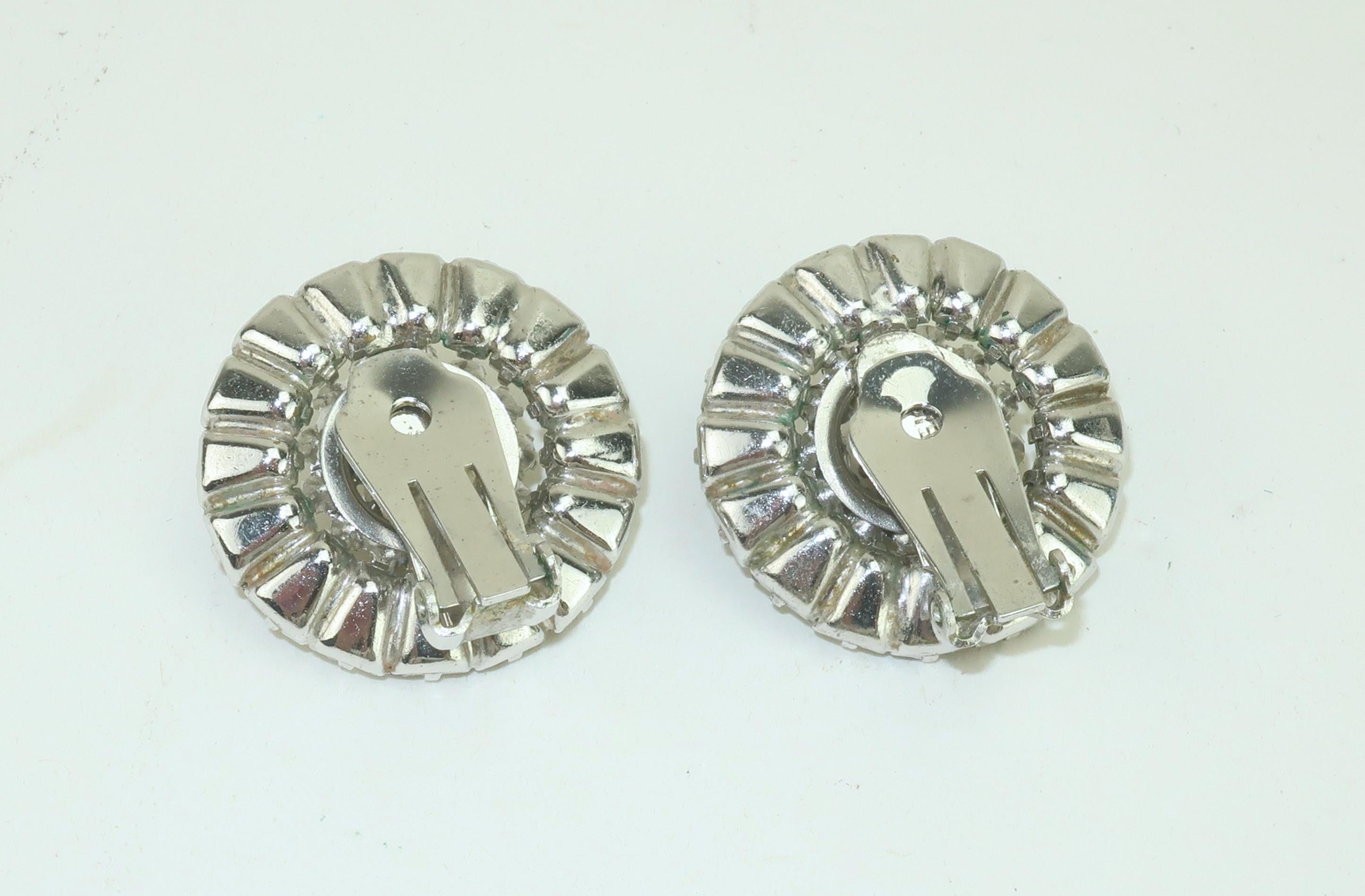 WEISS Rhinestone Cluster Clip-On Earrings, 1950’s For Sale 3