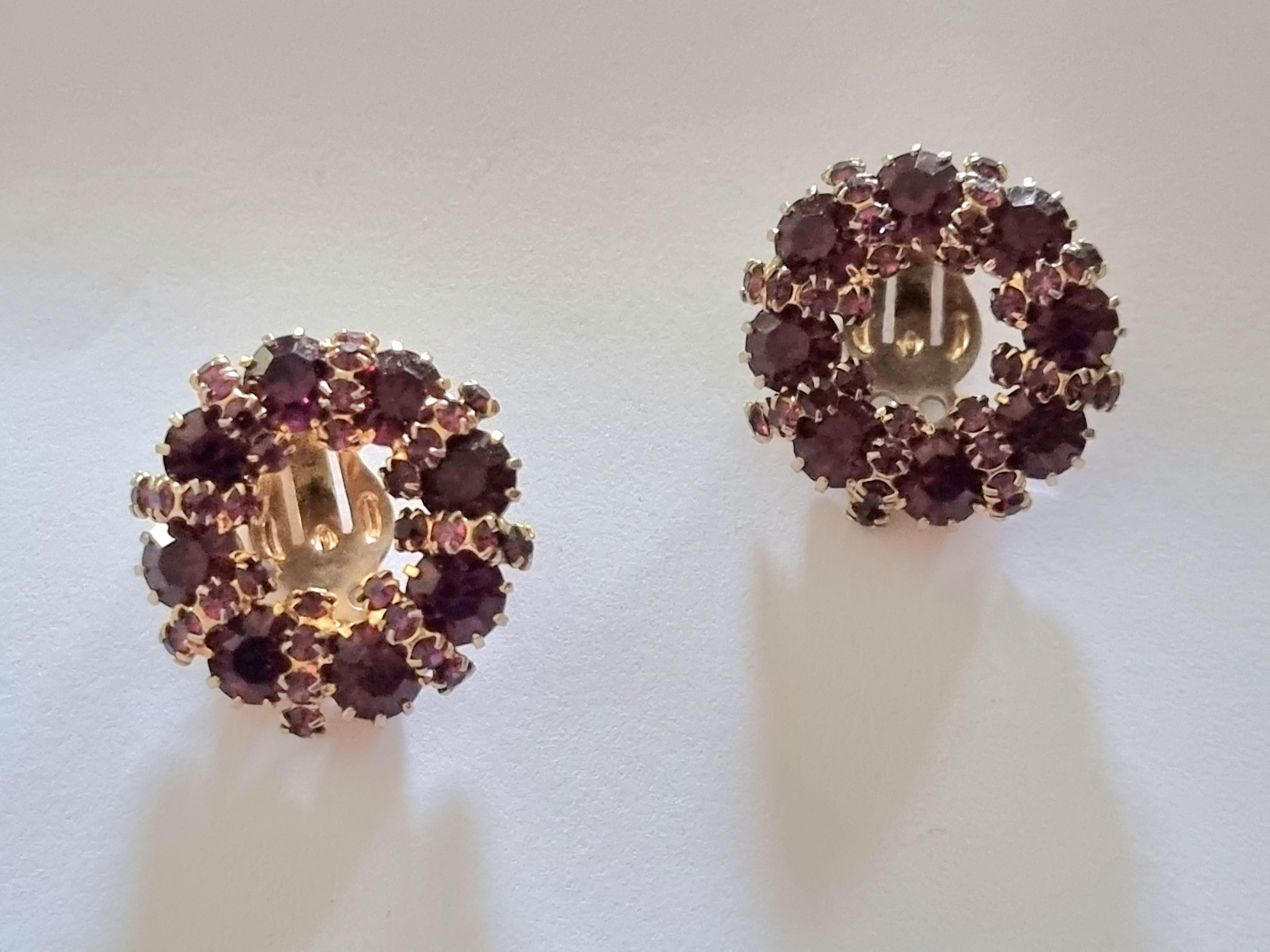 Weiss USA, Clip-on Earrings, vintage from the 50s For Sale 1