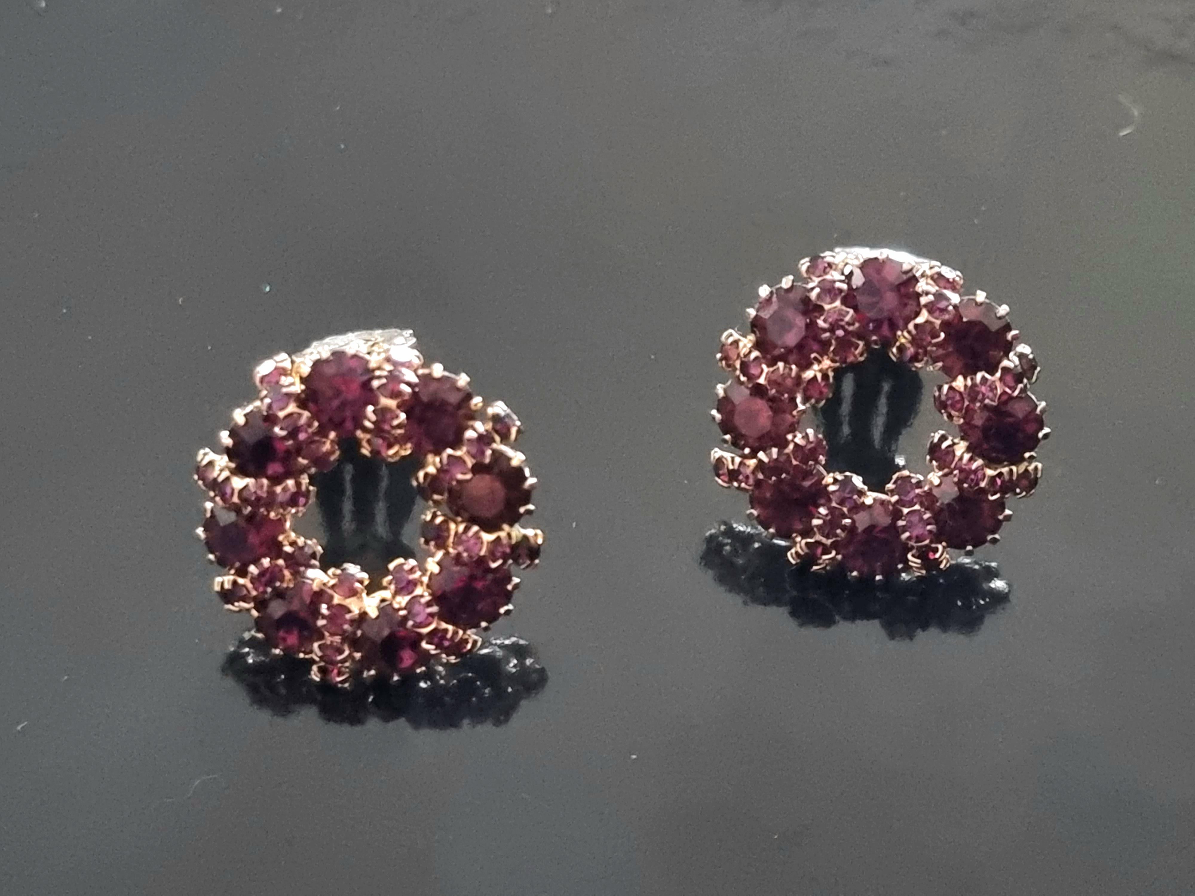 Weiss USA, Clip-on Earrings, vintage from the 50s For Sale 5
