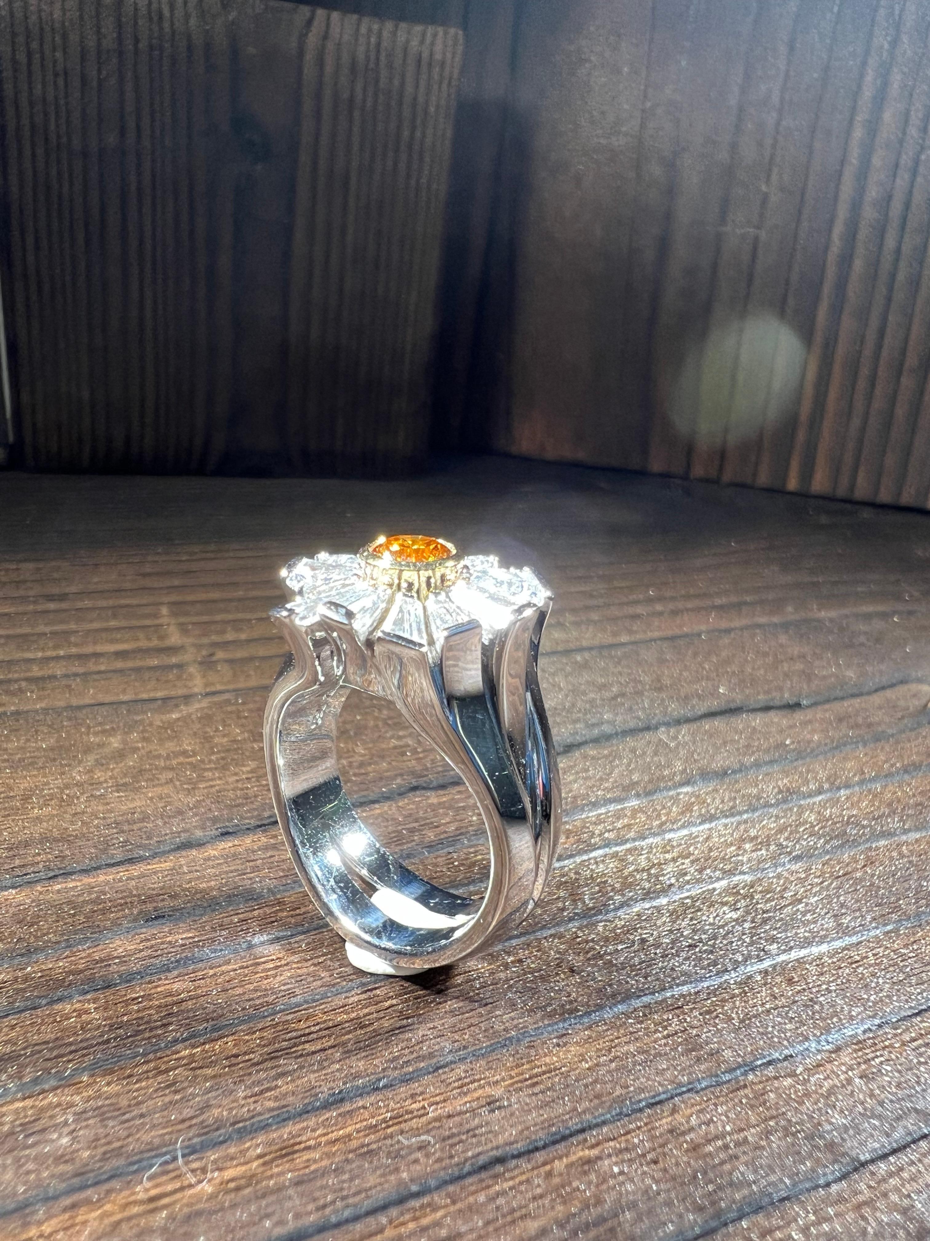 Weissgold Ring 18k mit naturfarbenen Diamanten (2.2 Carat) In New Condition For Sale In Spiez, CH
