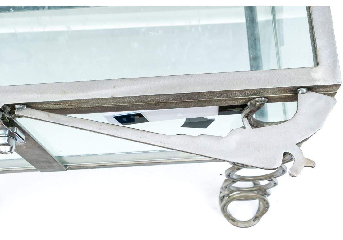 Display Case aus geschweißtem und geschliffenem Stahl im Western-Stil #3 im Zustand „Gut“ im Angebot in Bridgeport, CT