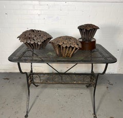 Esculturas de hierro soldado del artista Duayne Hatchett, de estilo brutalista y modernista
