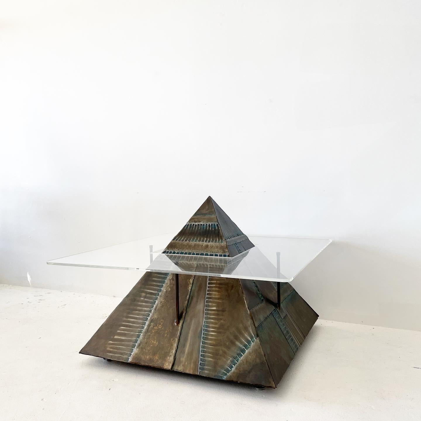 Welded Metal Levitating Pyramid Coffee Table with Lucite Top In Good Condition For Sale In Los Angeles, CA