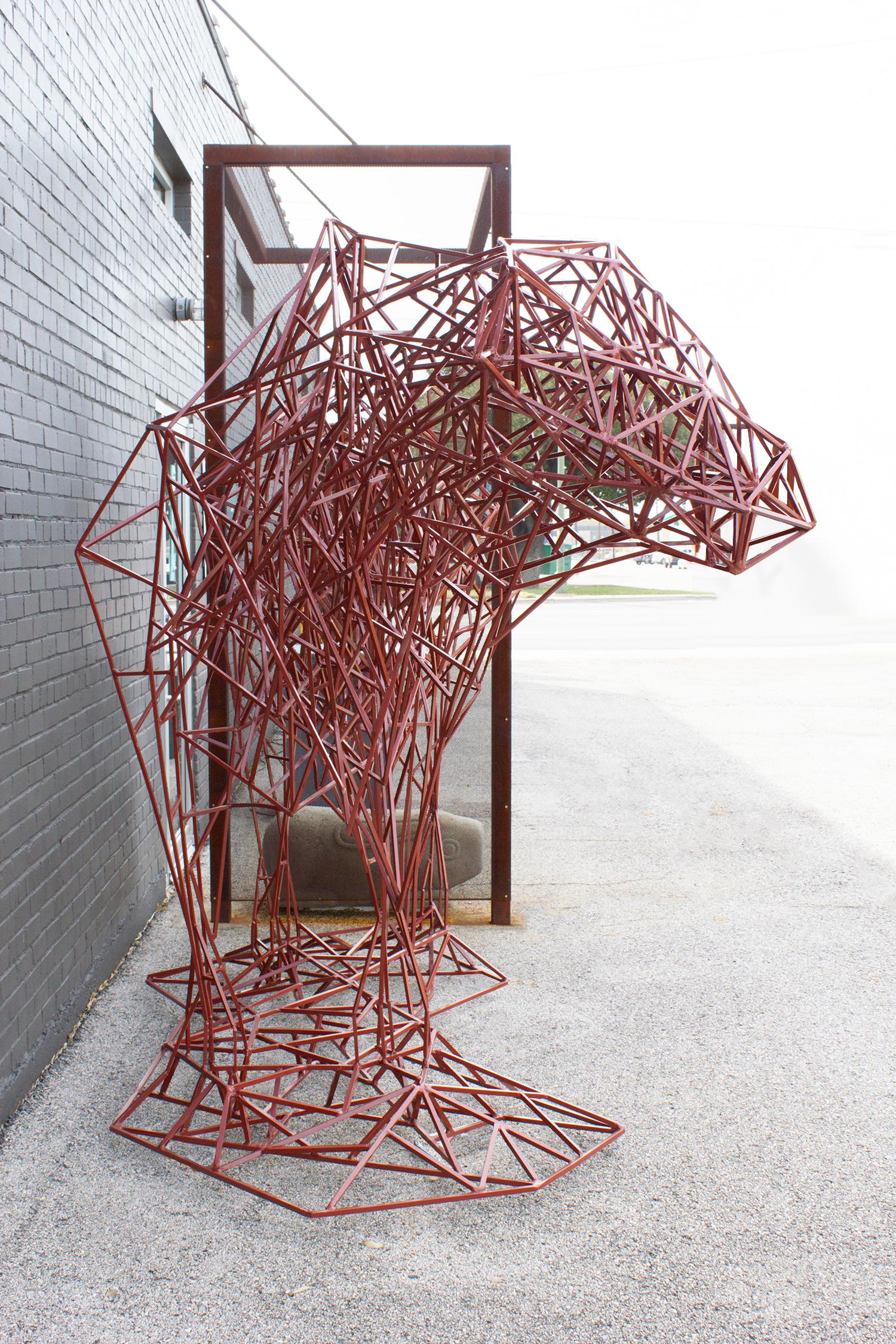 Abstrakte modernistische Skulptur einer roten Kuh aus geschweißtem Stahl des Künstlers Mark Doyle im Angebot 3