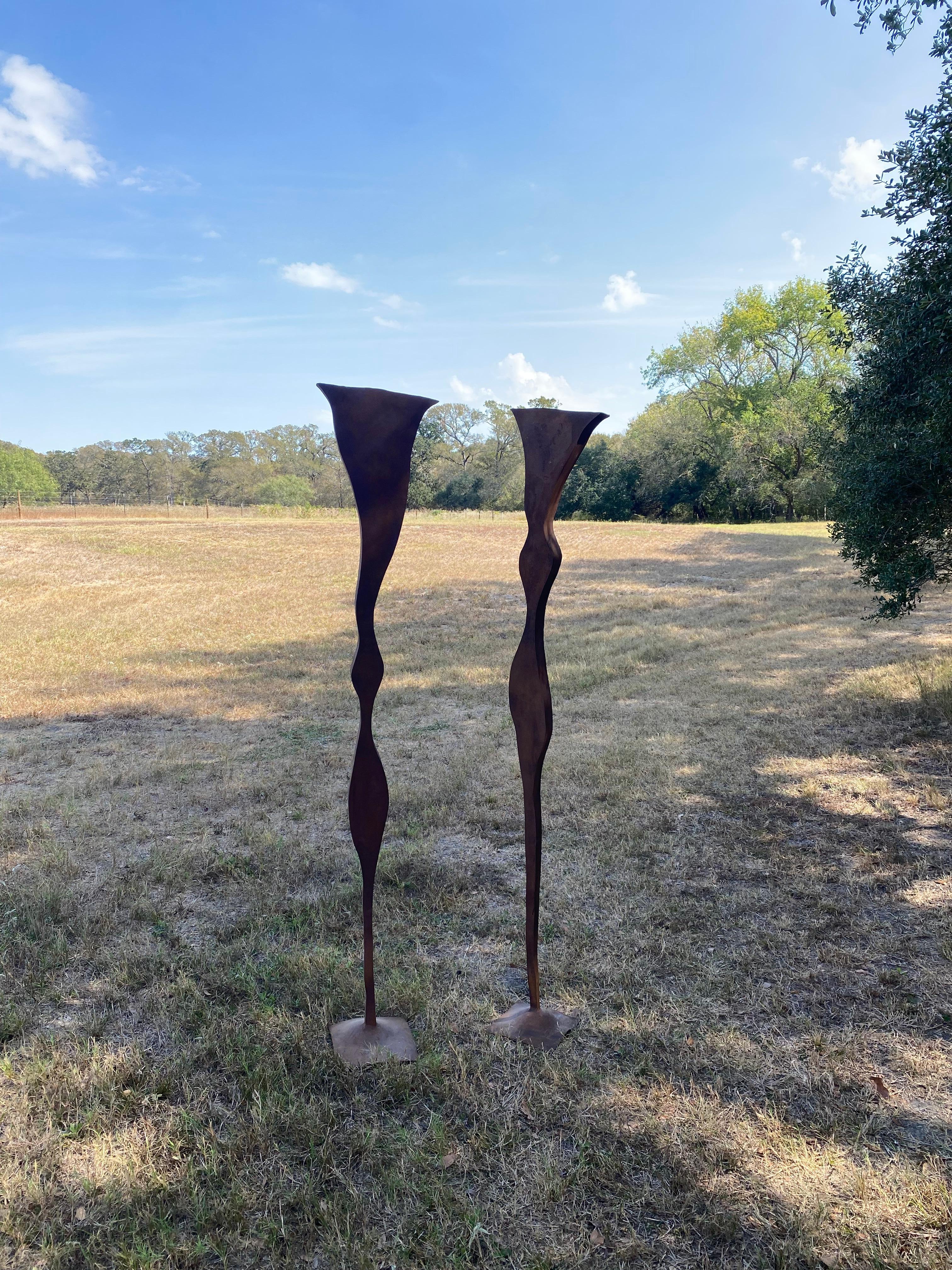 Sculptures en acier soudé (d'après SERRA), une paire en vente 7