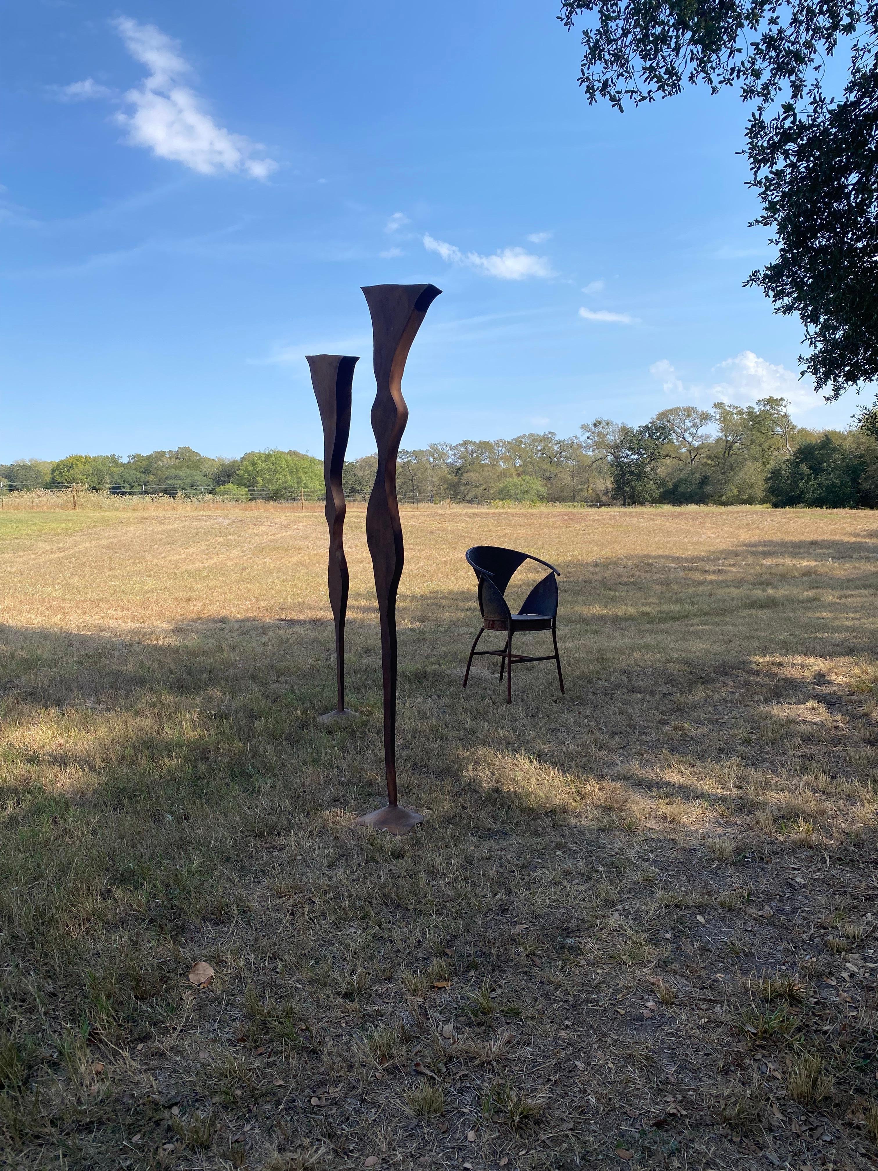 Sculptures en acier soudé (d'après SERRA), une paire en vente 10