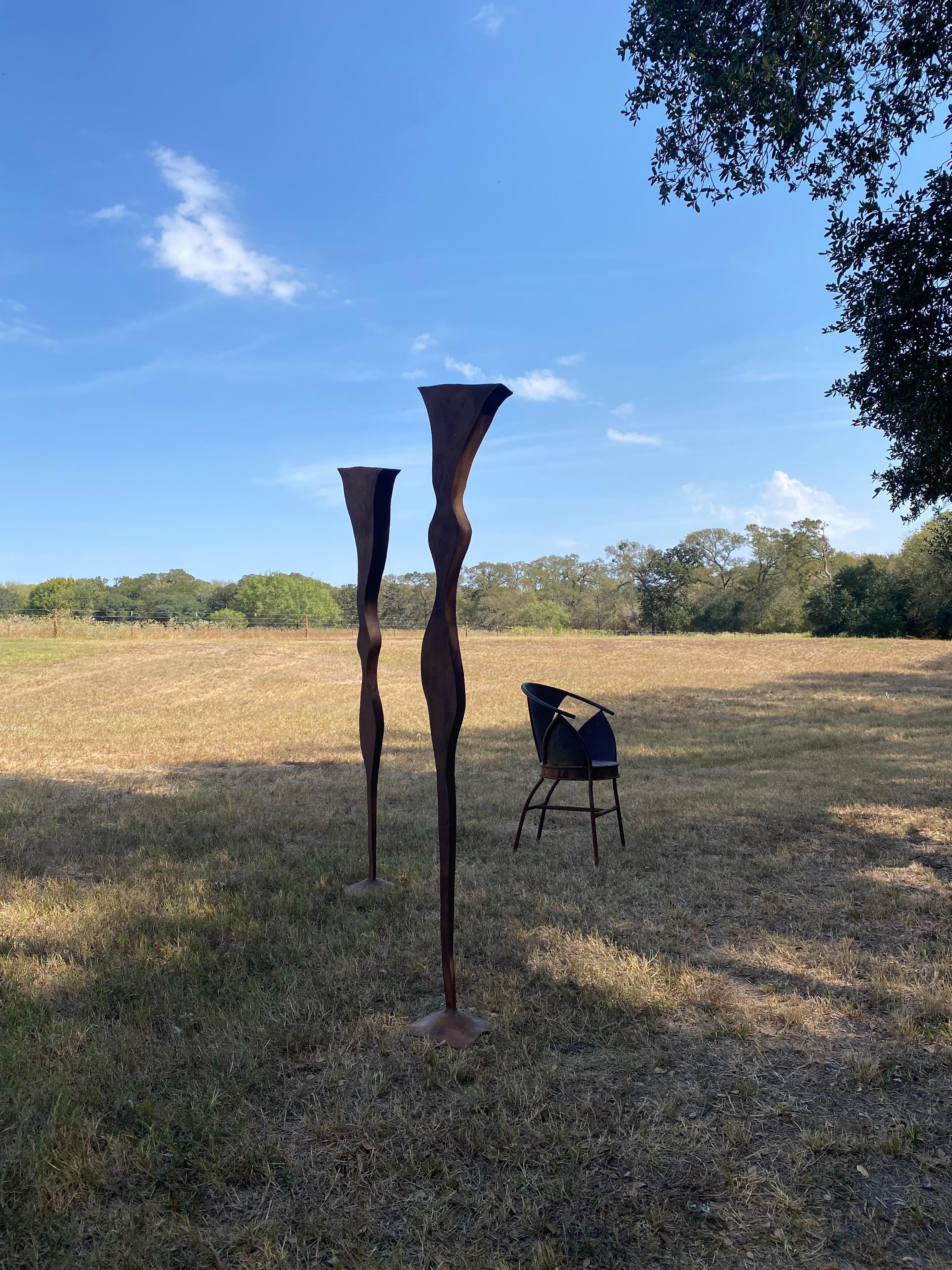 Bohème Sculptures en acier soudé (d'après SERRA), une paire en vente