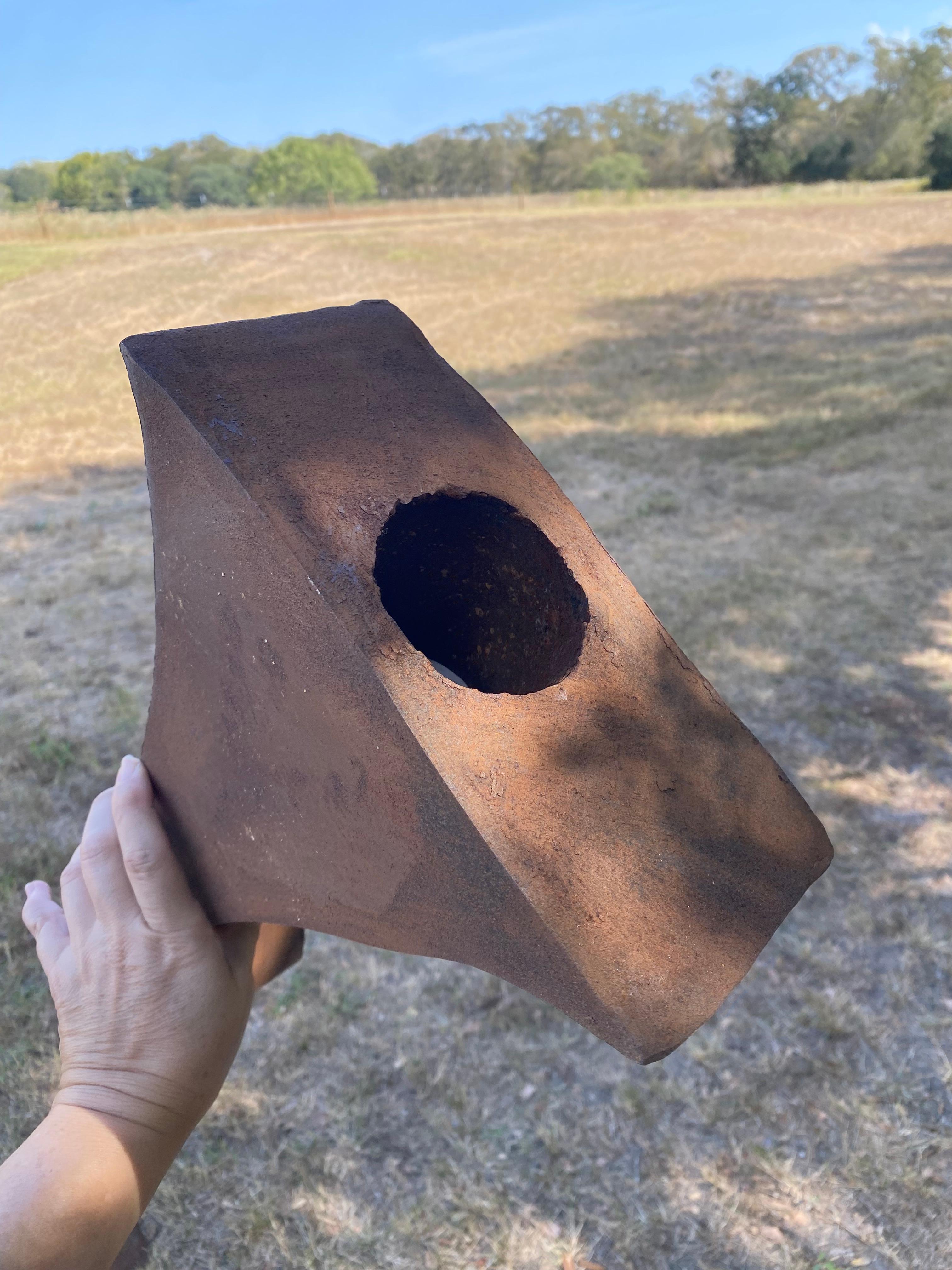 Acier Sculptures en acier soudé (d'après SERRA), une paire en vente