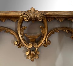 Well-Carved English Chippendale Style Gilt-Wood Mirror with Bold Crest