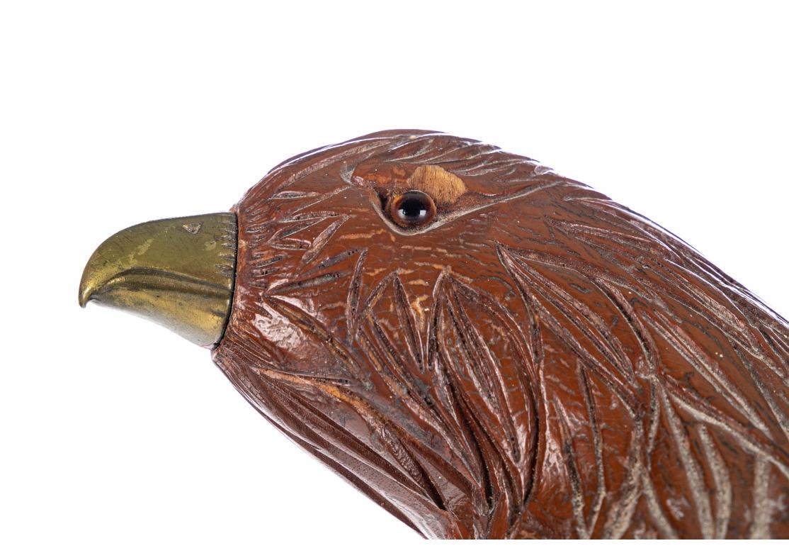 Laiton Figure d'aigle d'art populaire bien sculptée en vente