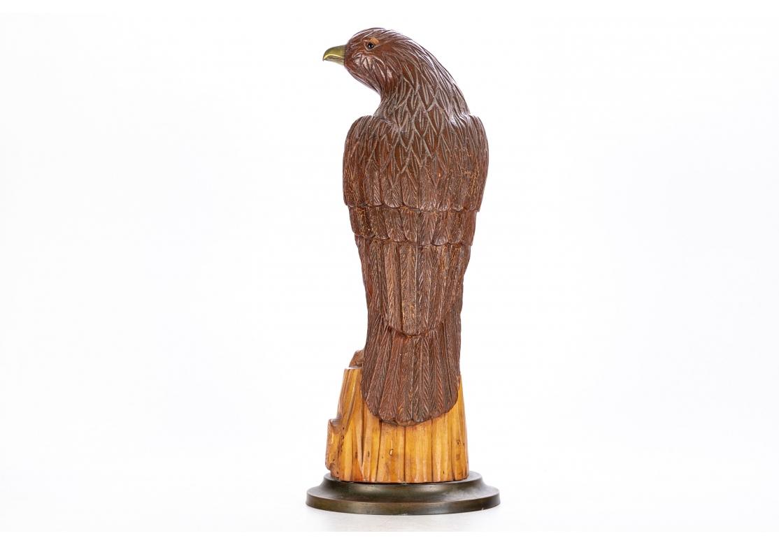 Figure d'aigle d'art populaire bien sculptée en vente 3