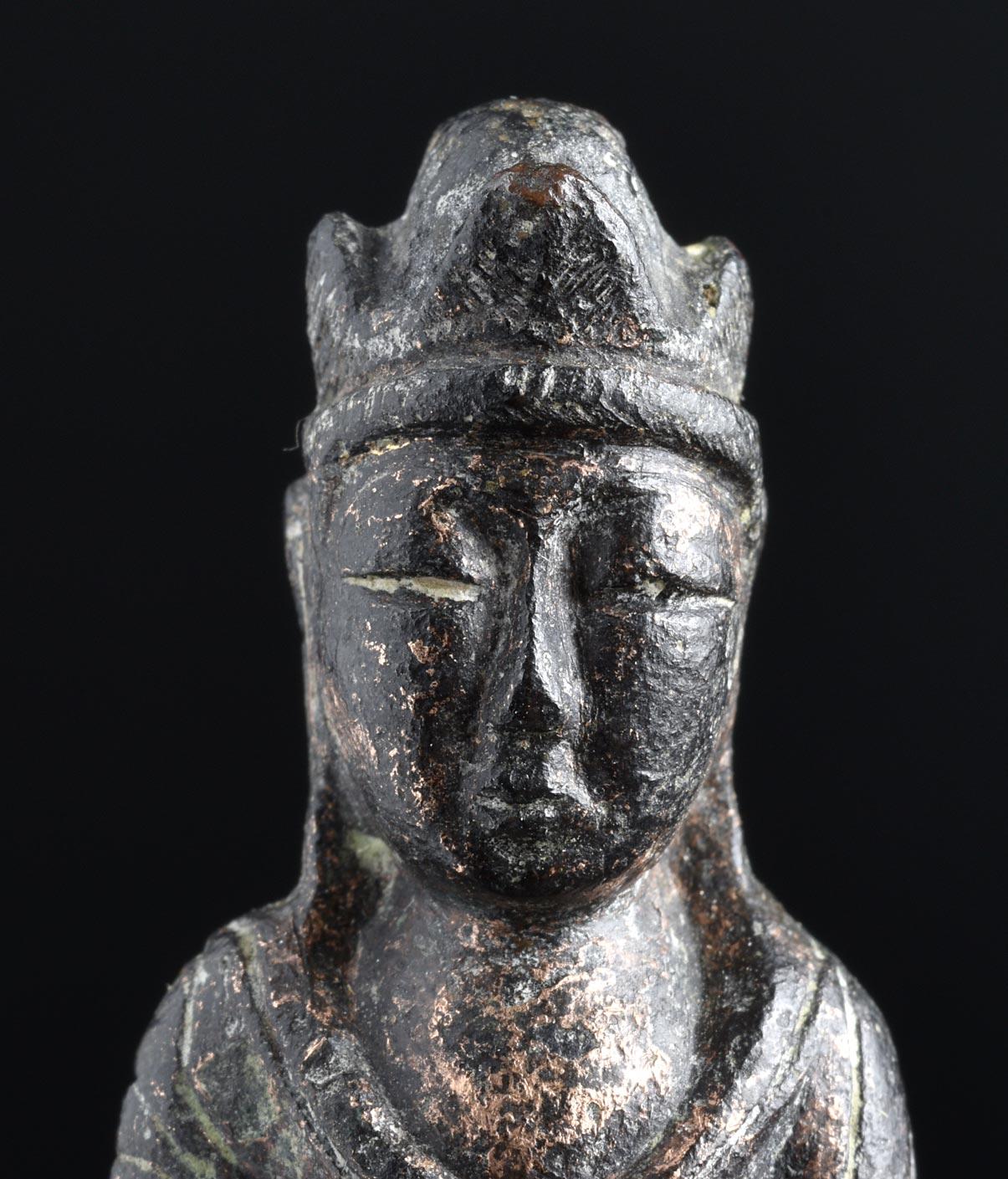 Bronze Well cast 8-10thC Korean Buddha- nice face, remains of original gilding througho For Sale