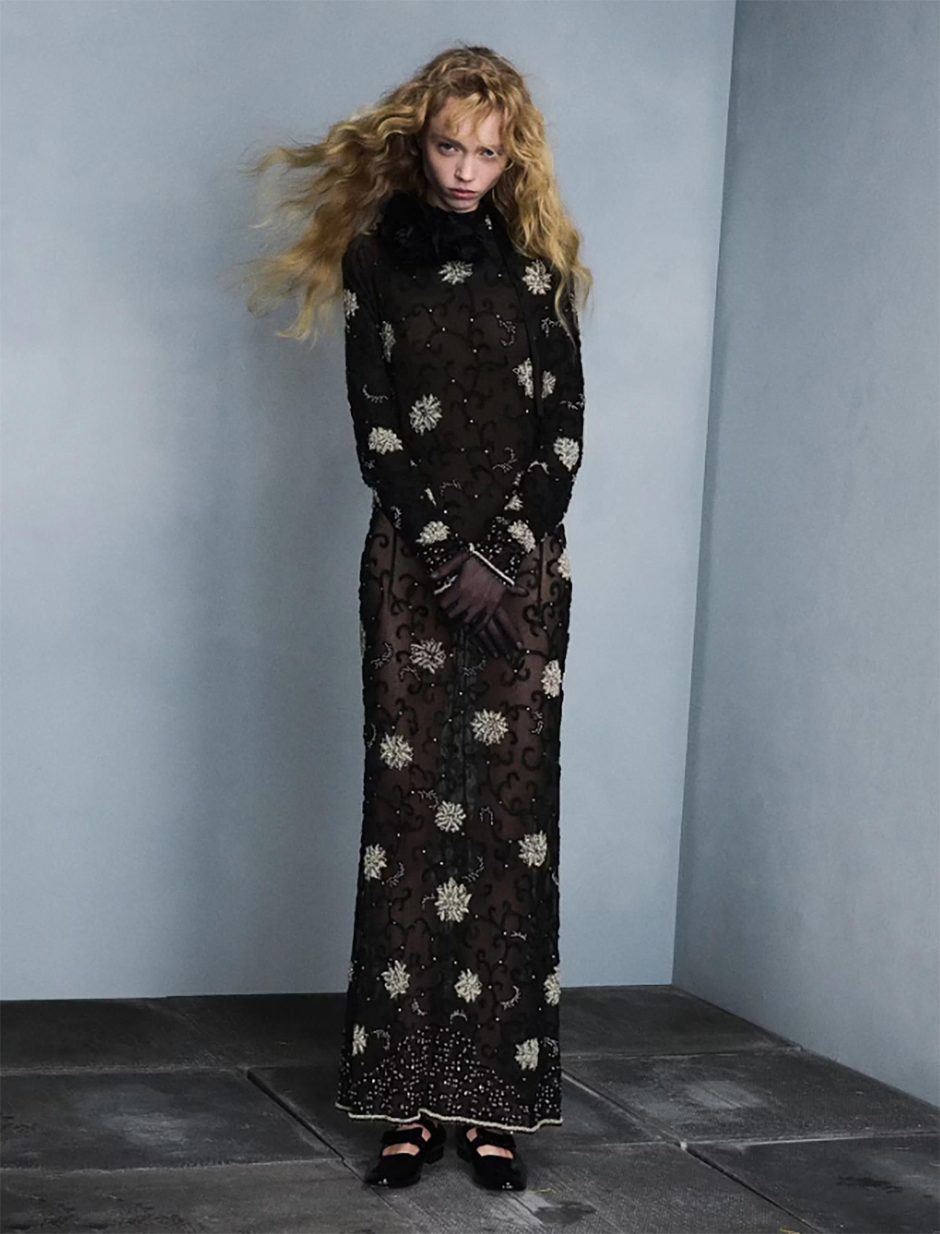 Nero Abito da passerella ben documentato di Giorgio Armani Autunno/Inverno 1995 in vendita