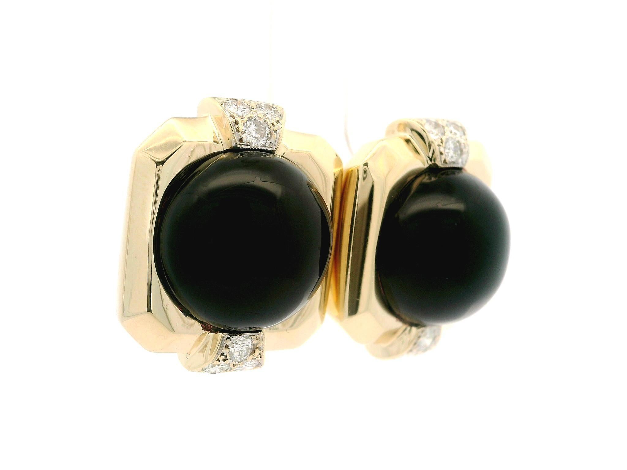 Orecchino a bottone Well Made in oro giallo 14k con onice nero tondo grande e diamanti in vendita 2