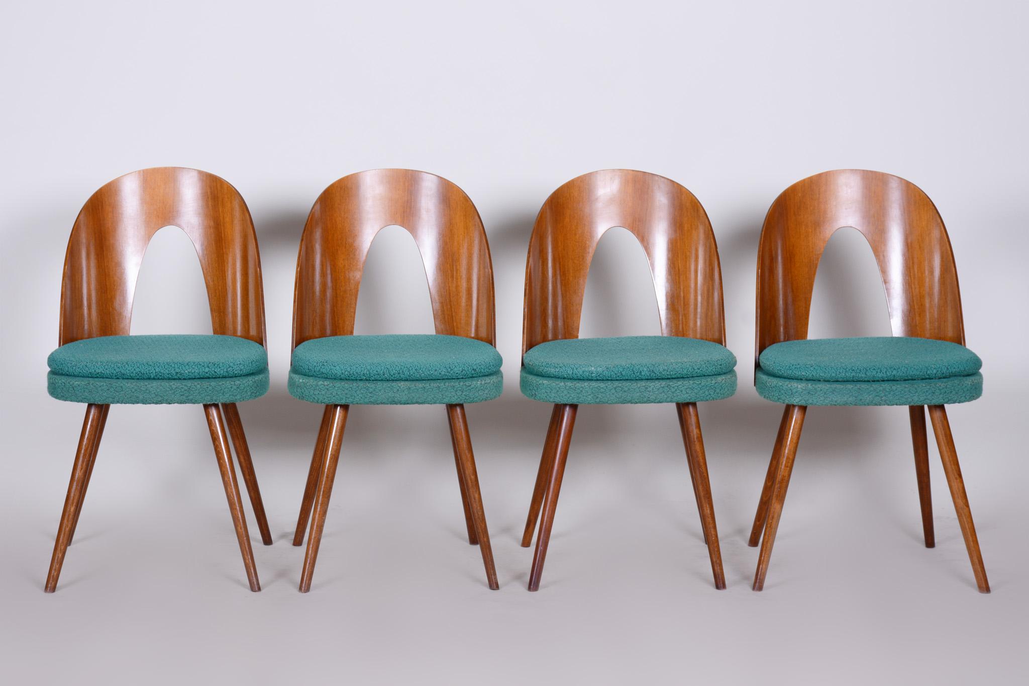 Czech midcentury chairs, 4 pieces.
Material: Ash
Period: 1950-1959
Original preserved condition
Made by architect Antonín Šuman.
