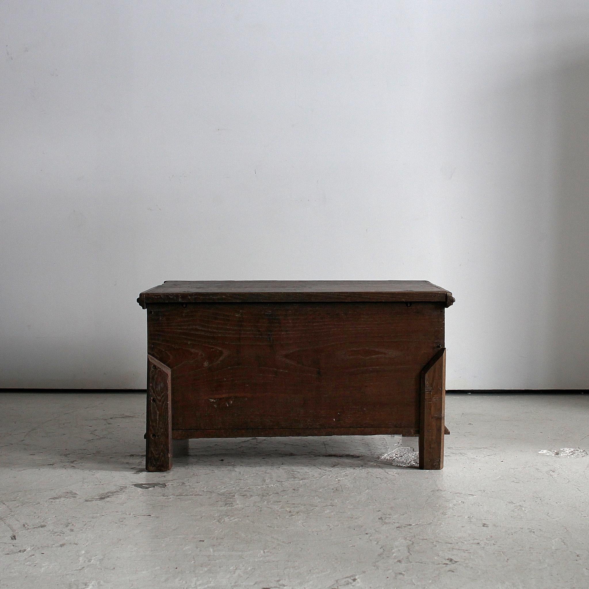 Chestnut Well Proportioned Early 19Th C. Portuguese Coffer For Sale