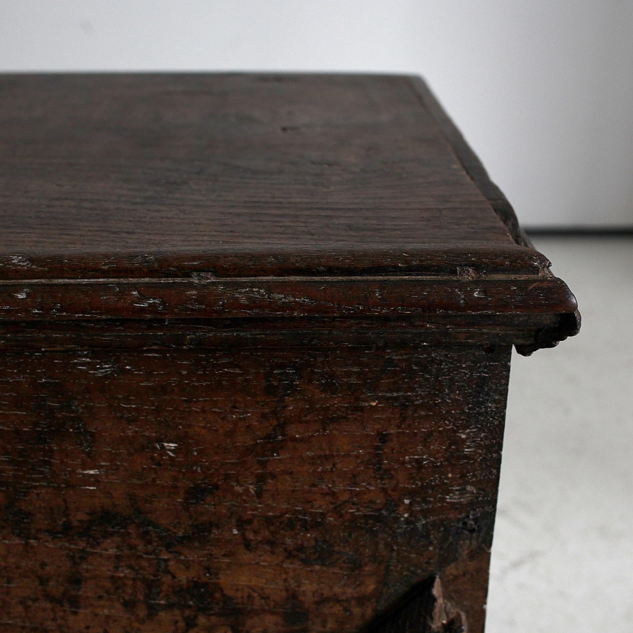 Well Proportioned Early 19Th C. Portuguese Coffer For Sale 3