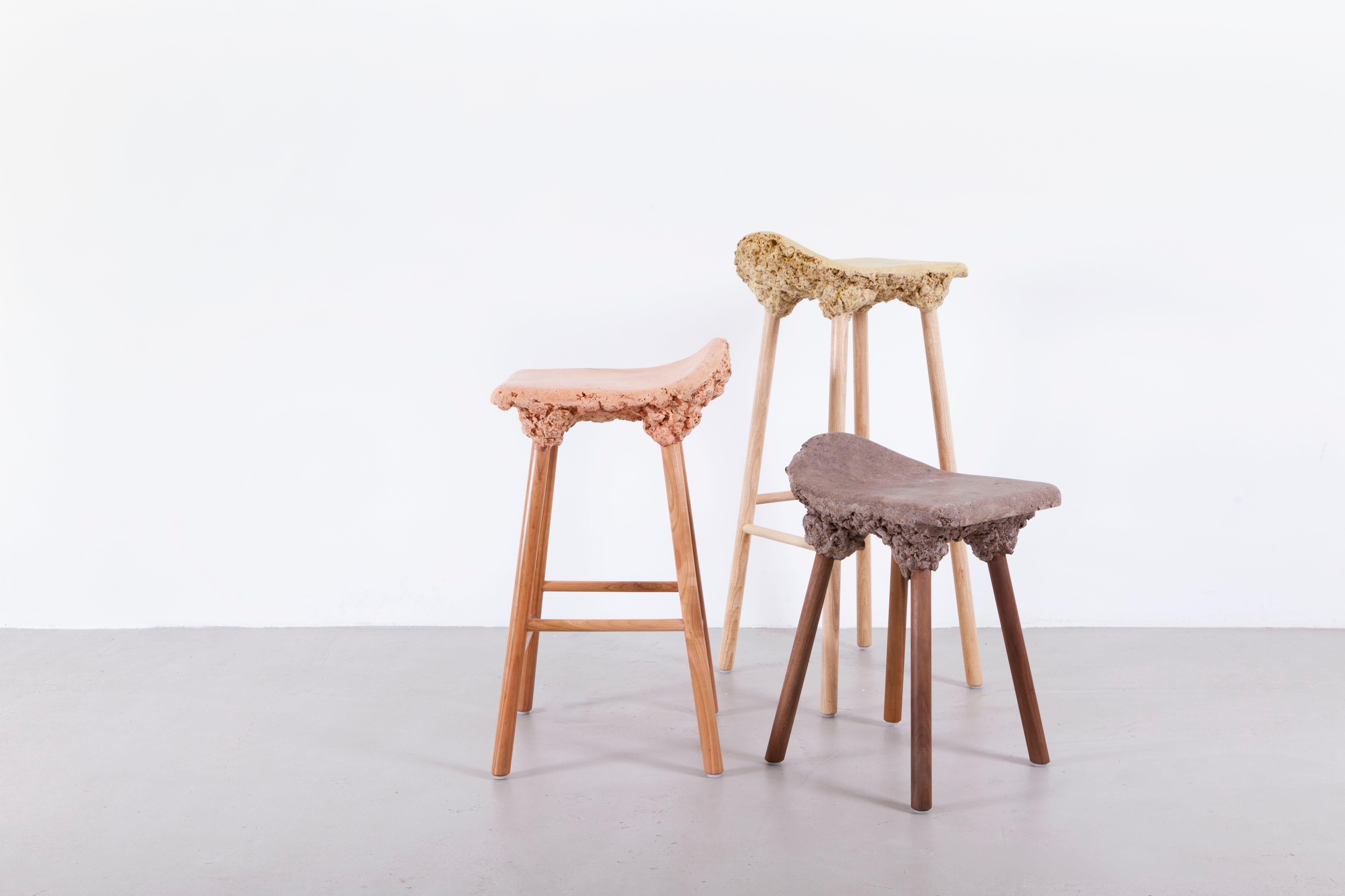 Tabouret large Well Proven en vente 2