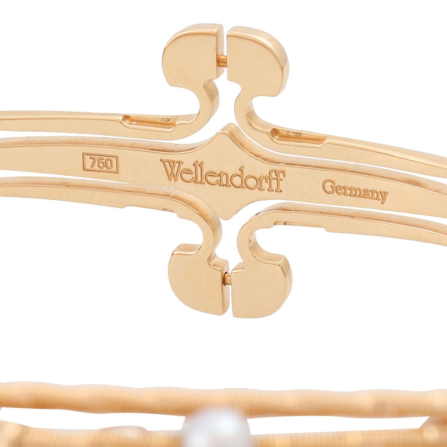 Modern Wellendorf Bracelet Pearl Luck For Sale