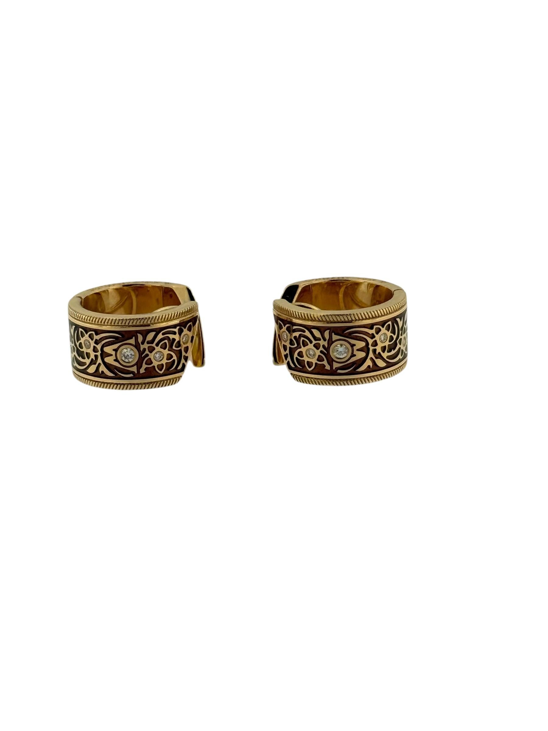 Wellendorff Creolen Chokotwist Gelbgold mit zweifarbiger Emaille und Diamanten im Angebot 2