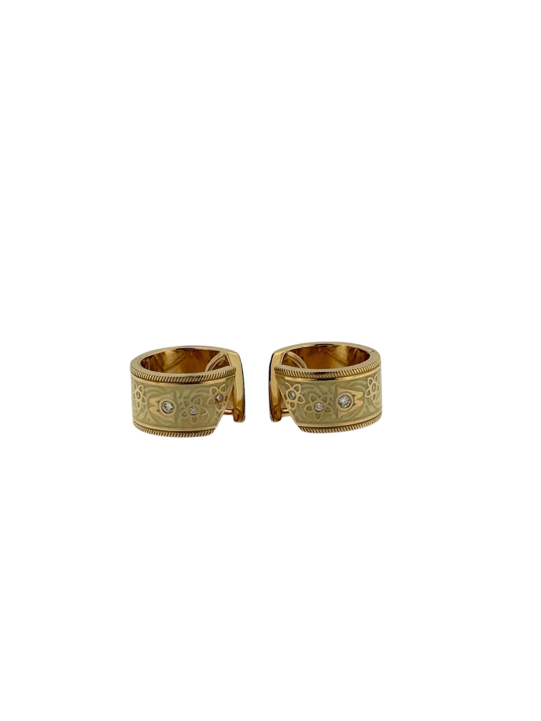 Wellendorff Creolen Chokotwist Gelbgold mit zweifarbiger Emaille und Diamanten im Angebot 3