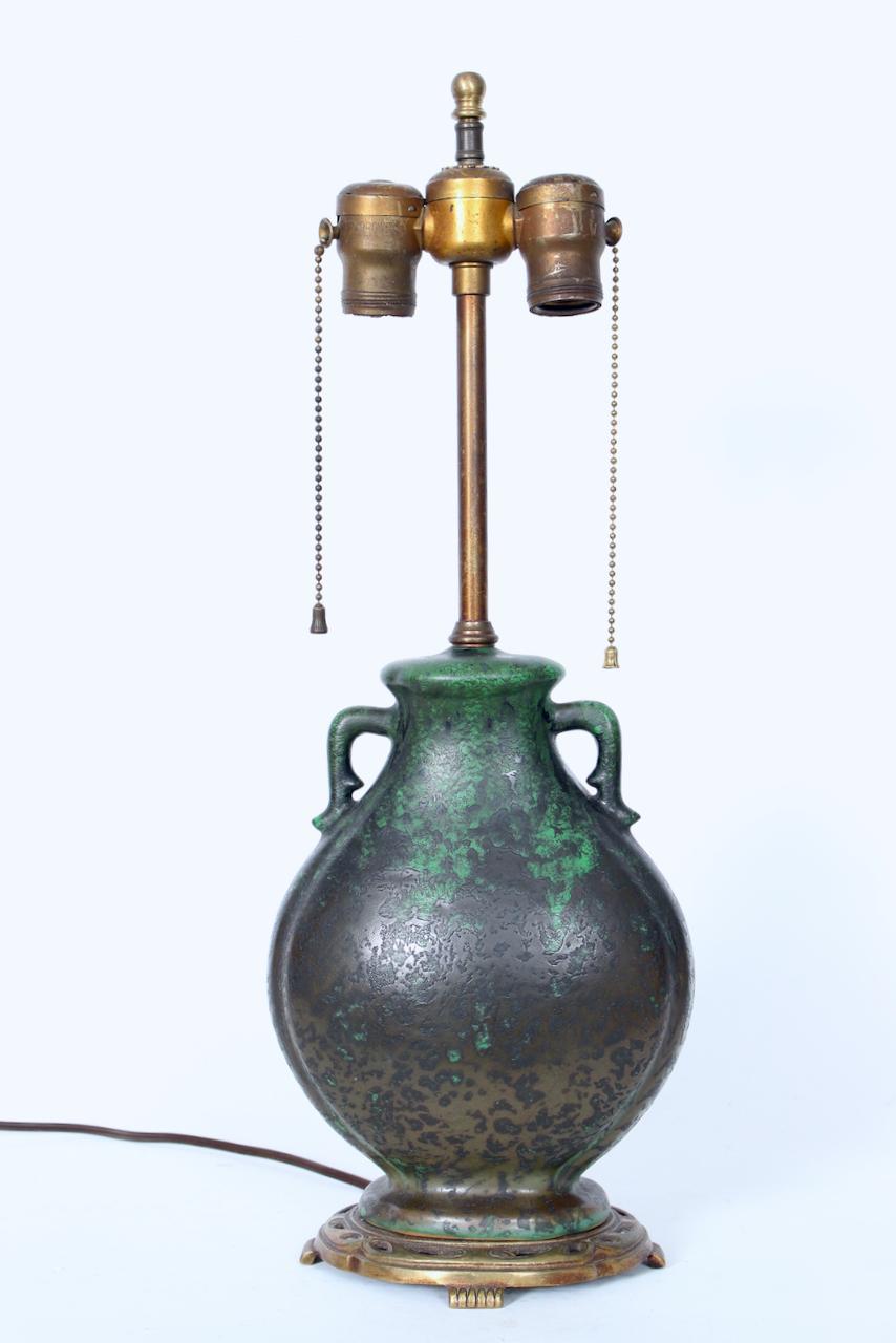 Weller Ceramics Coppertone Series Tischlampe aus grüner und schwarzer Keramik, um 1920 im Angebot 3