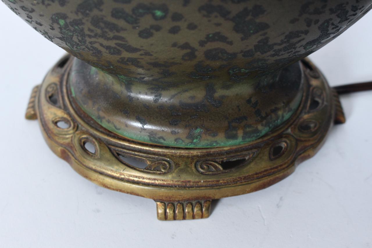 Weller Ceramics Coppertone Series Green & Black Pottery Table Lamp, Circa 1920 For Sale 11