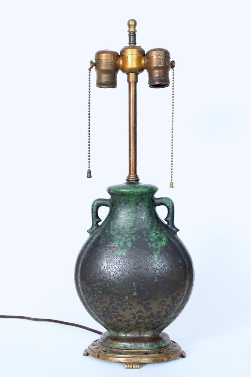 Weller Ceramics Coppertone Series Tischlampe aus grüner und schwarzer Keramik, um 1920 im Angebot 12