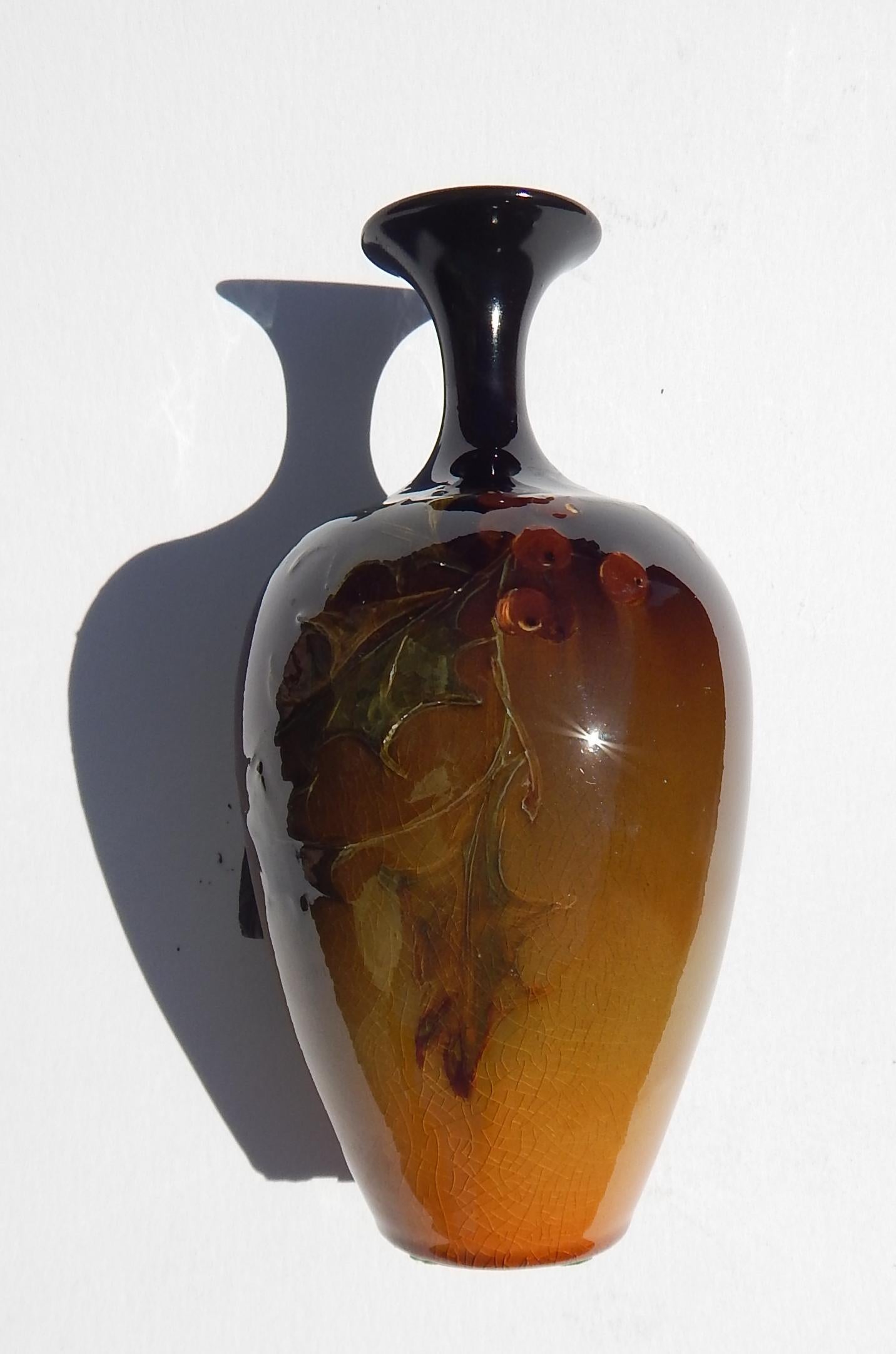 Céramique Vase en céramique à glaçure standard Weller Louwelsa:: forme élégante en vente