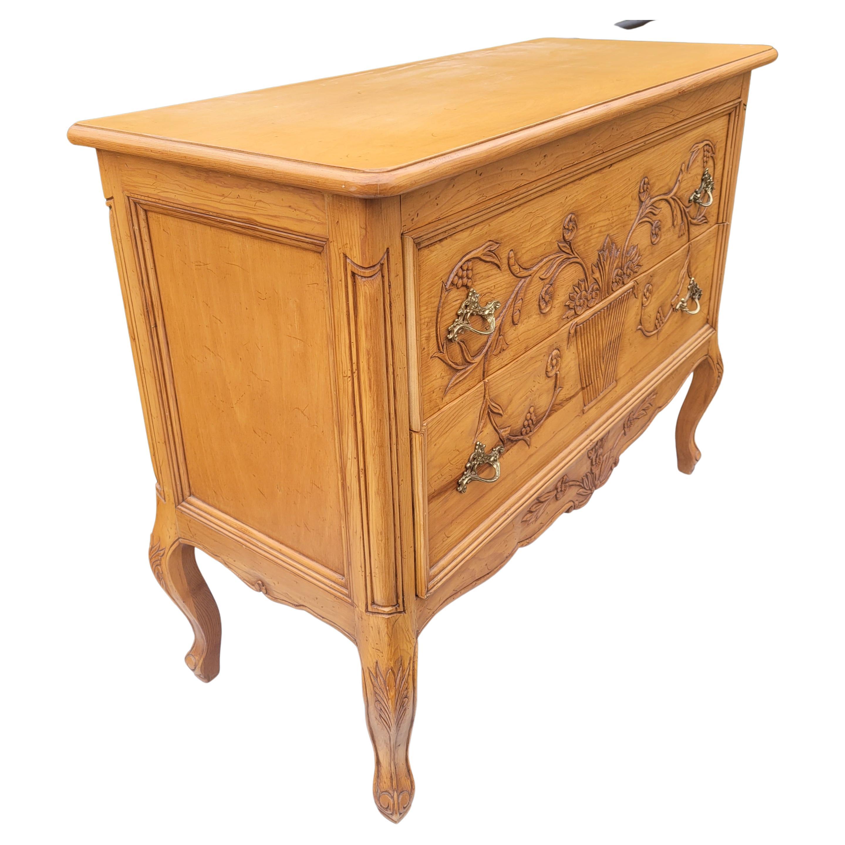 Wellesley Guild Hand-Carved Hand-Crafted Arts and Crafts Style Fruitwood Commode In Good Condition For Sale In Germantown, MD