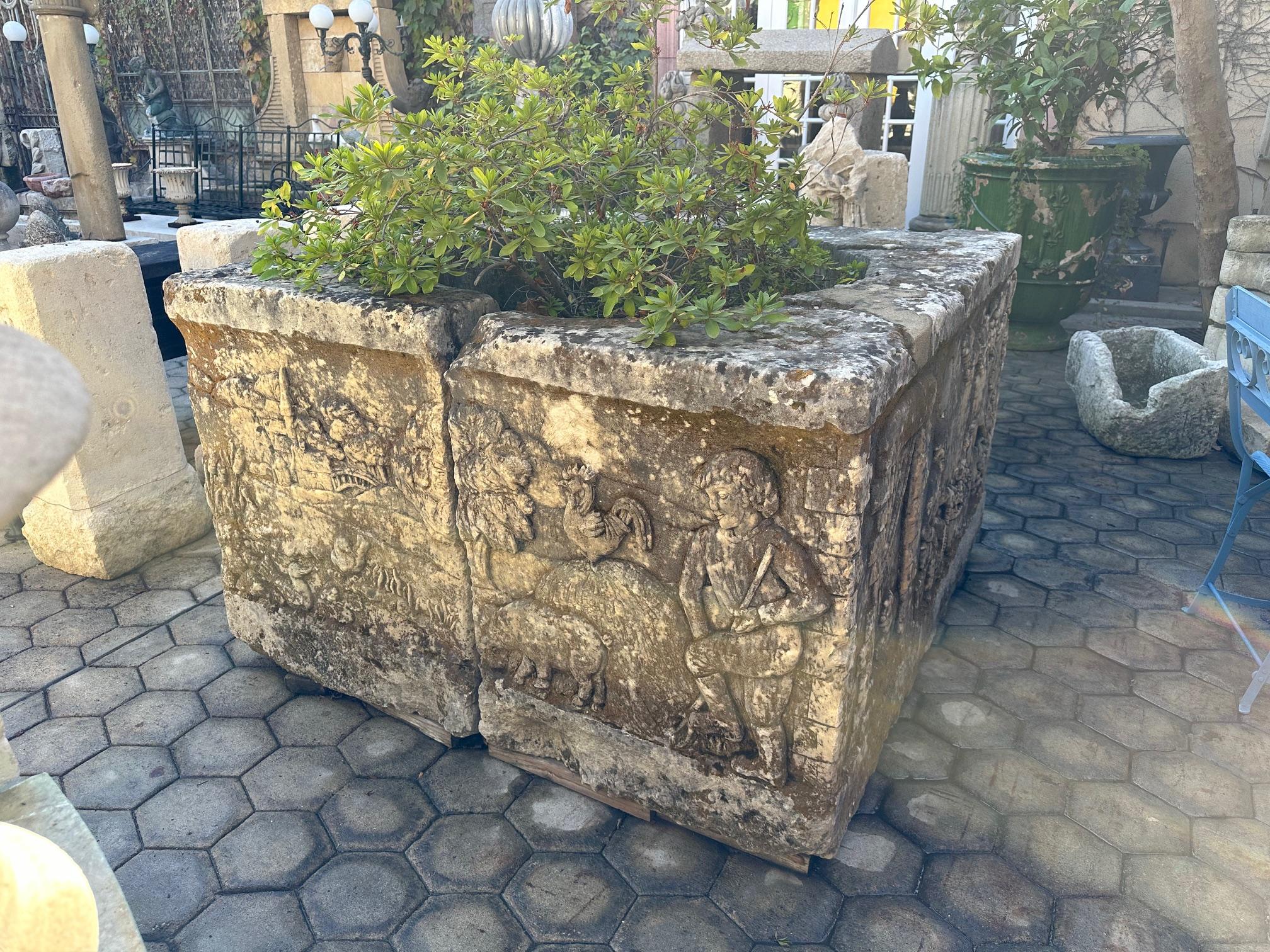 Wellhead Hand Carved Stone Container Firepit Basin Trough Water Feature antique. La Vie En Provence . Late 18th Early 19th Century Water Wellhead Hand Carved Stone to be installed as a Magnificent Large Focal Point , Planter Basin or turn it into a