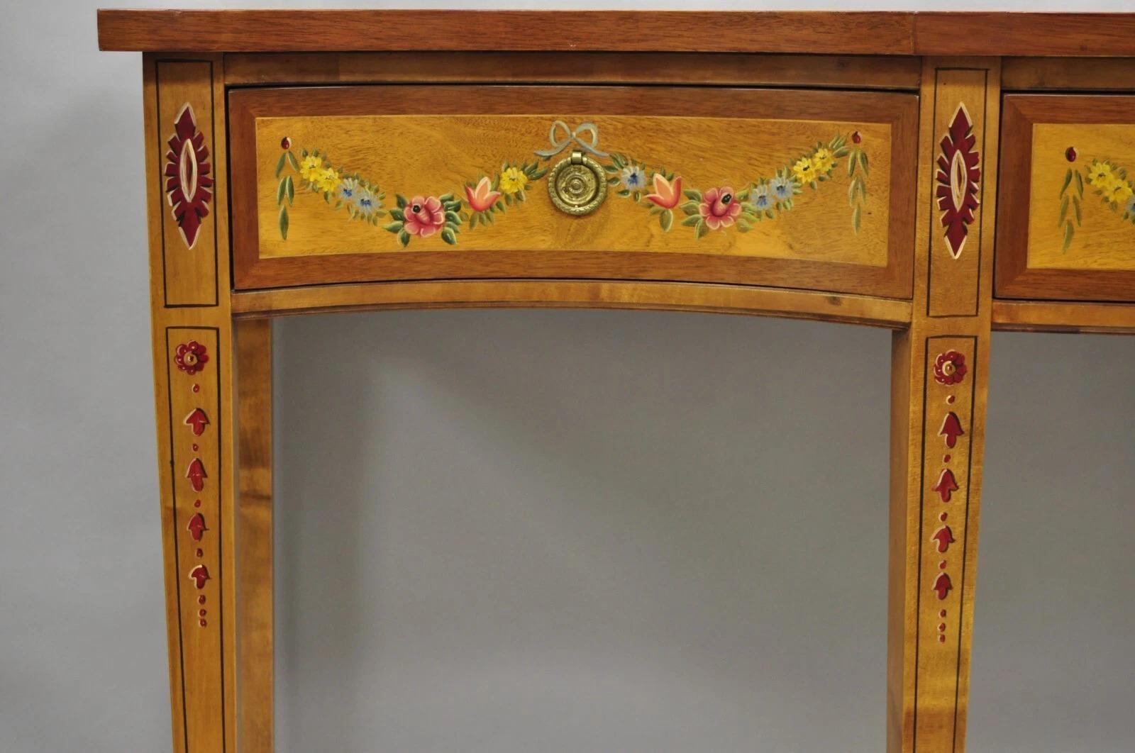 Wellington Hall, credenza in legno satinato decorata con vernice in stile Adam Hall. in vendita 3