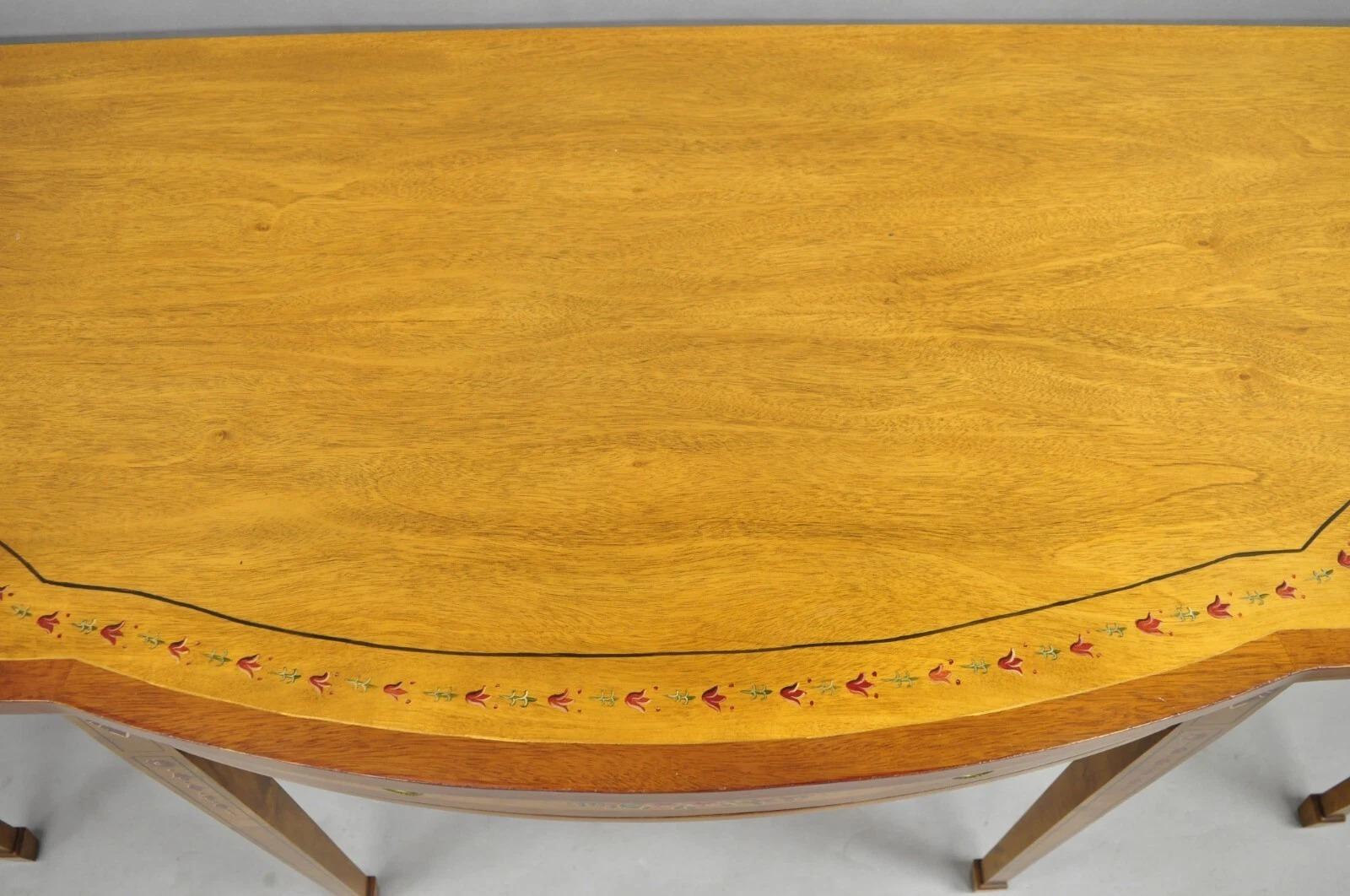 Sconosciuto Wellington Hall, credenza in legno satinato decorata con vernice in stile Adam Hall. in vendita