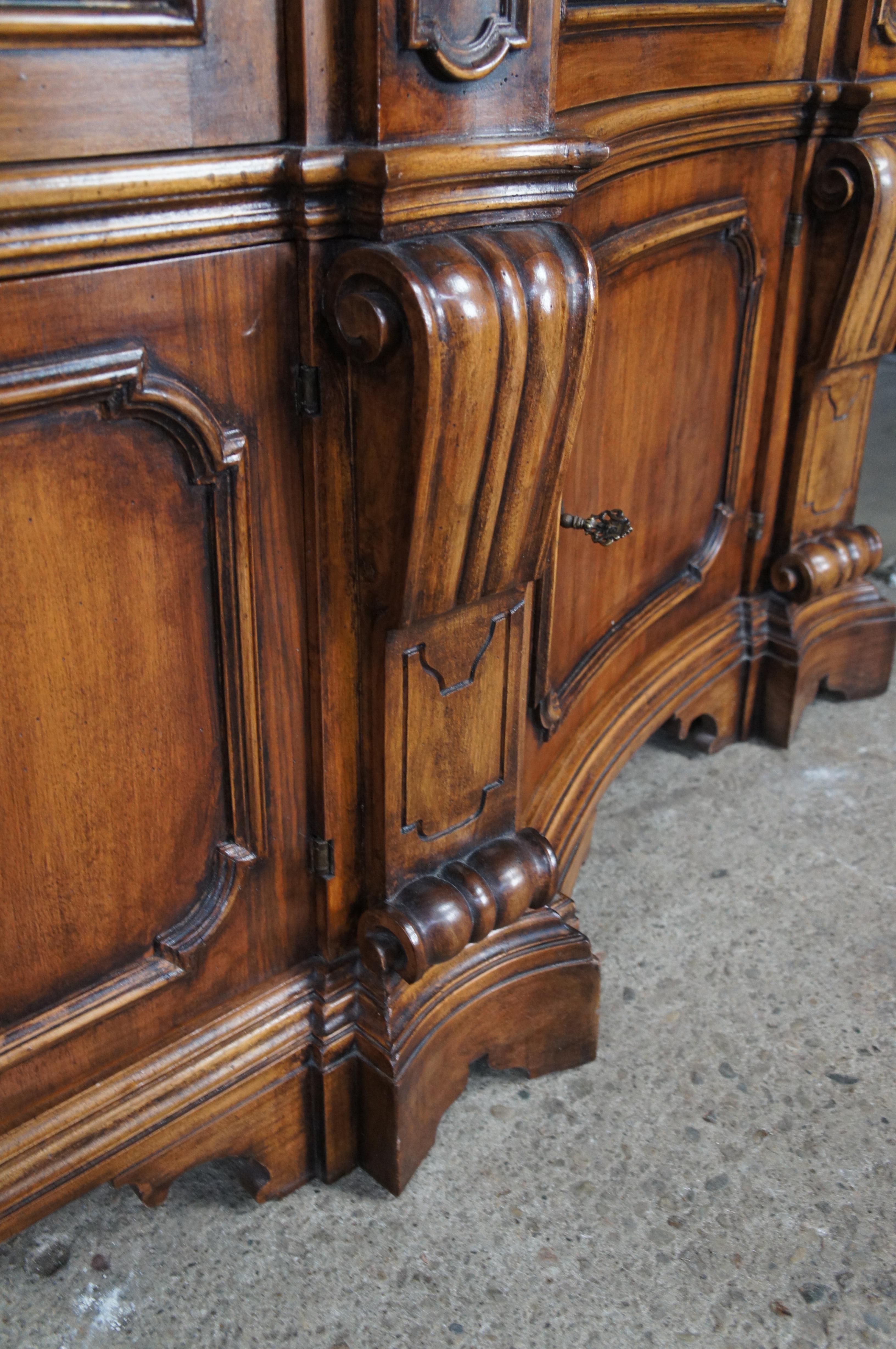 Wellington Hall Italian Walnut Library Bookcase Breakfront Display Cabinet Mesh For Sale 4