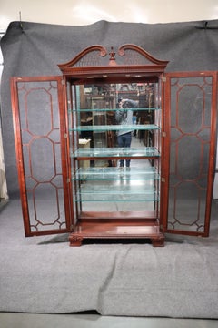 Wellington Hall Mahogany Chippendale Lighted China Cabinet Vitrine