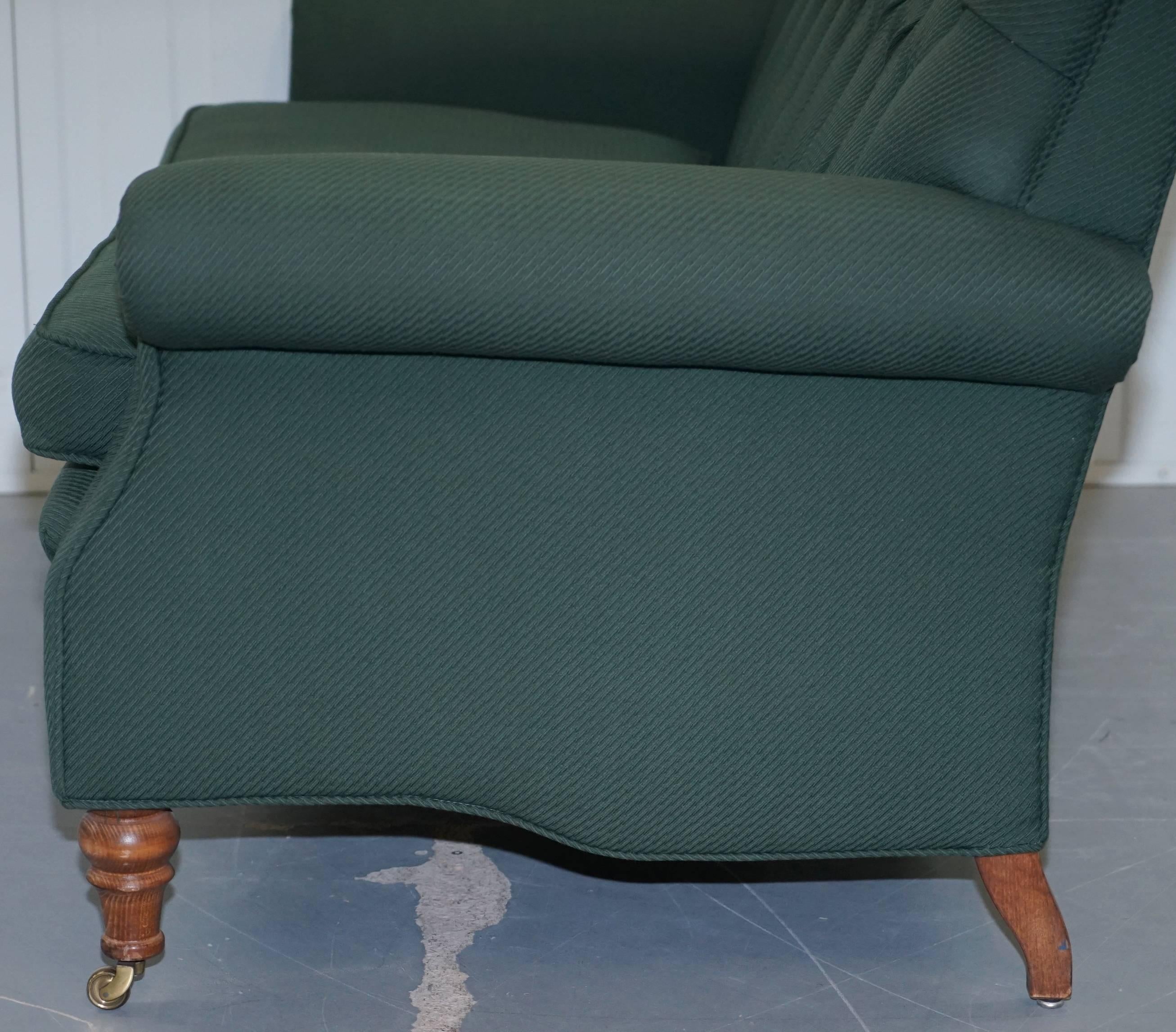 Wellington Model Howard Style Chesterfield Green Upholstery Two-Seat Bench Sofa 11