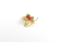 Wells 14 Karat Yellow Gold Leaf and Ladybug Pin / Brooch