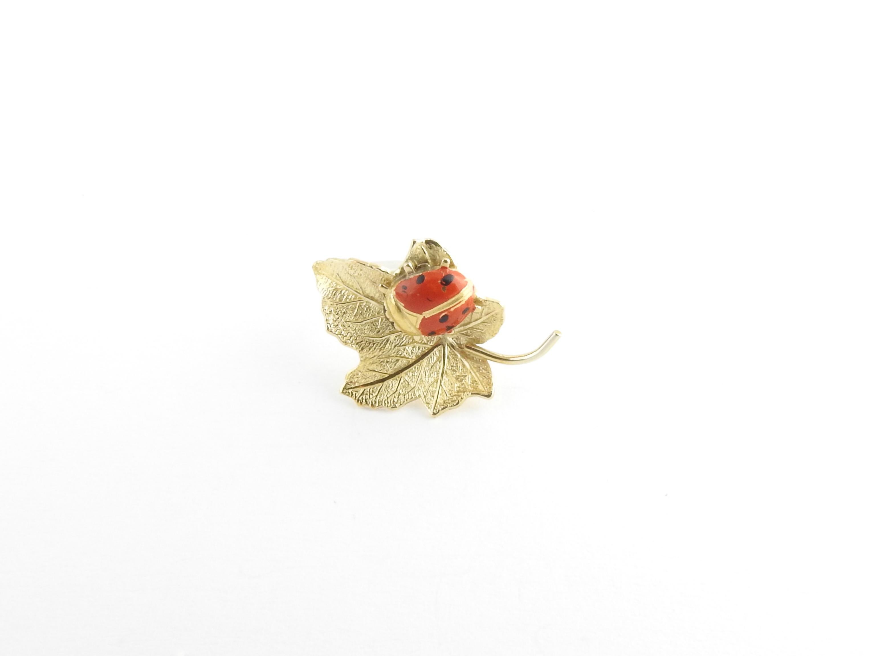 Wells 14 Karat Yellow Gold Leaf and Ladybug Pin or Brooch In Good Condition In Washington Depot, CT