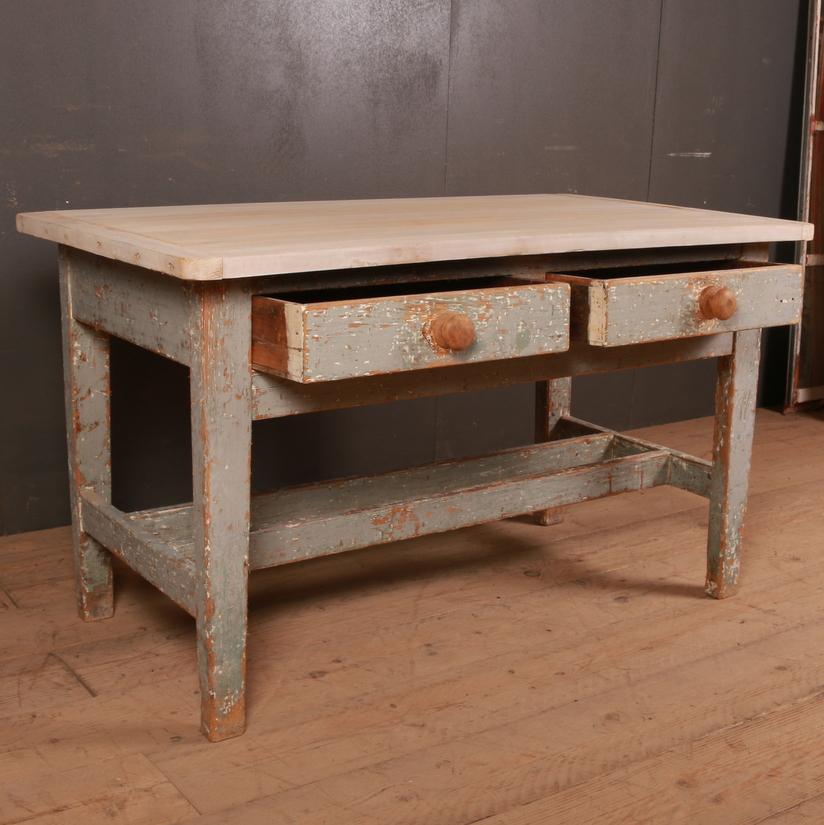 Welsh 2-Drawer Side Table 2