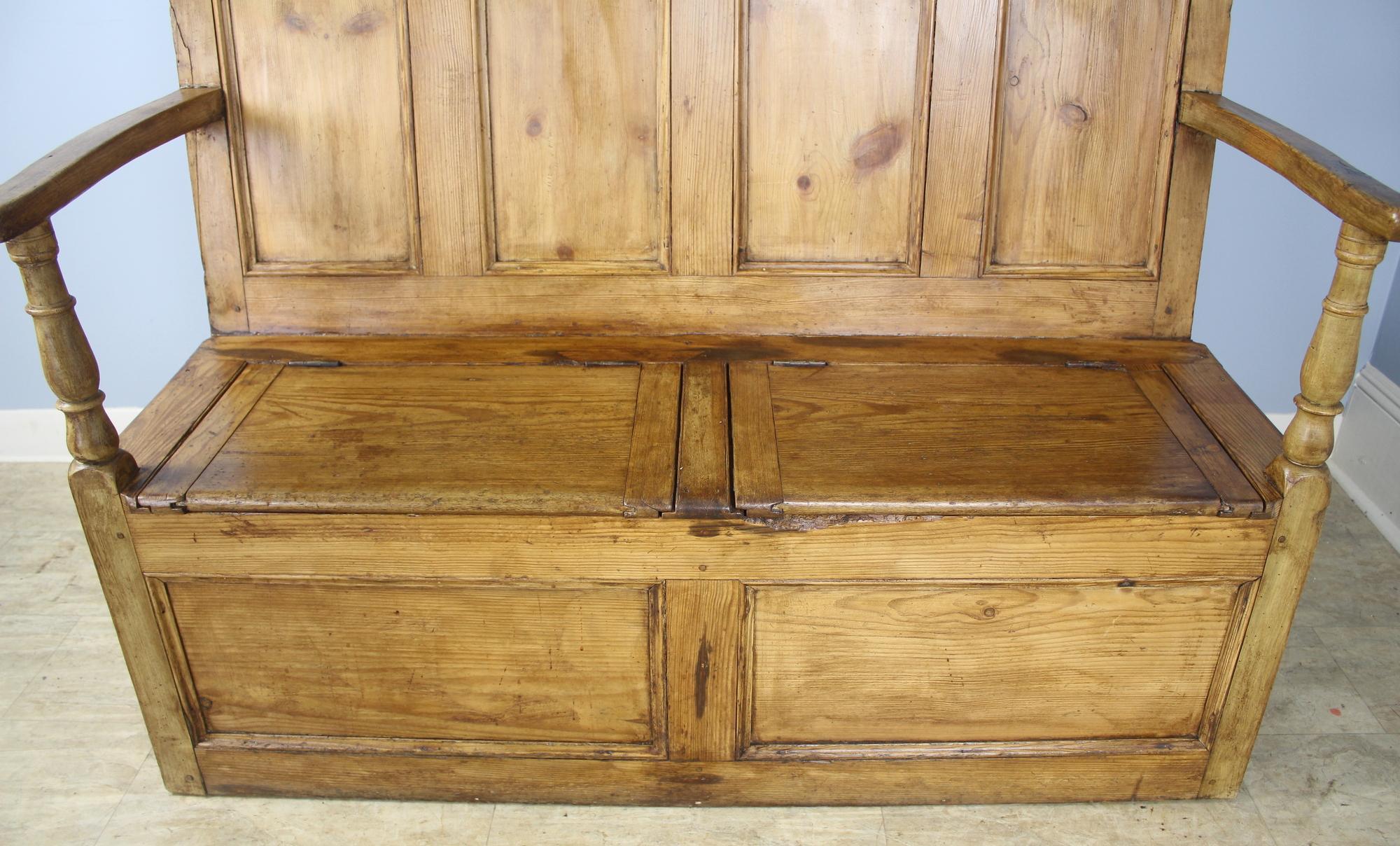 Welsh Country Pine Box Settle in Fruitwood For Sale 1