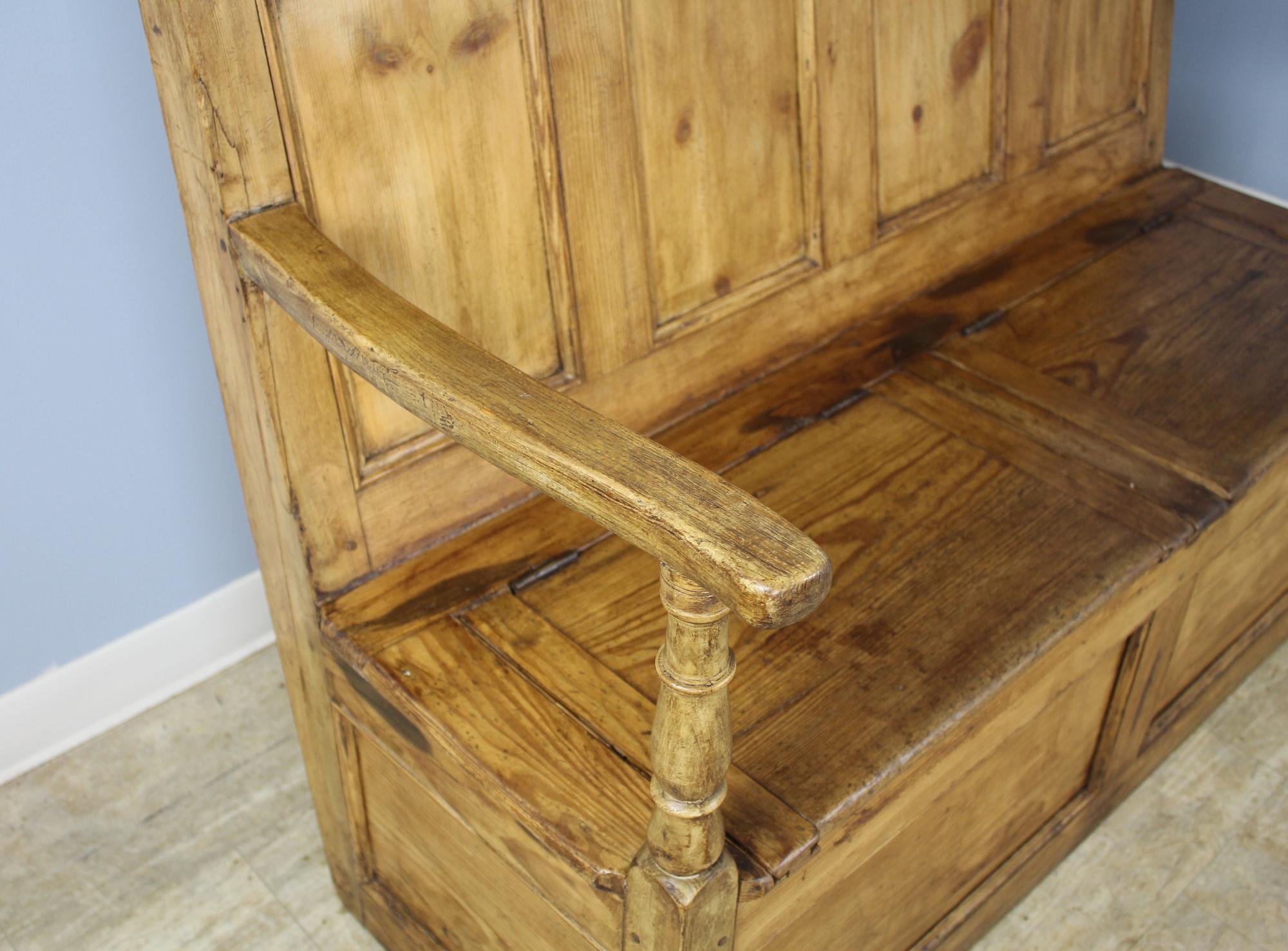 Welsh Country Pine Box Settle in Fruitwood For Sale 4