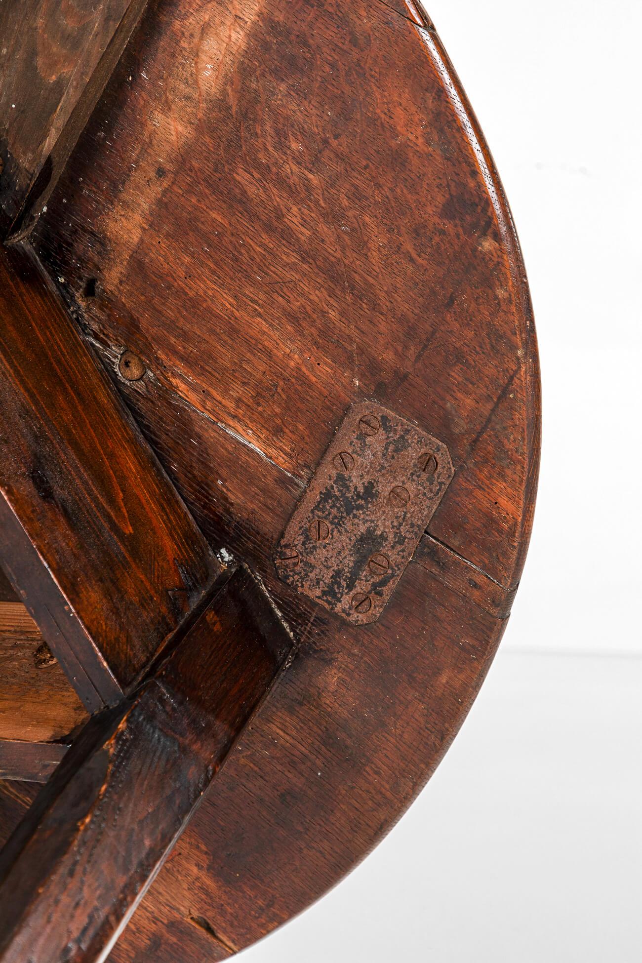 Welsh Cricket Table in Oak and Pine 6