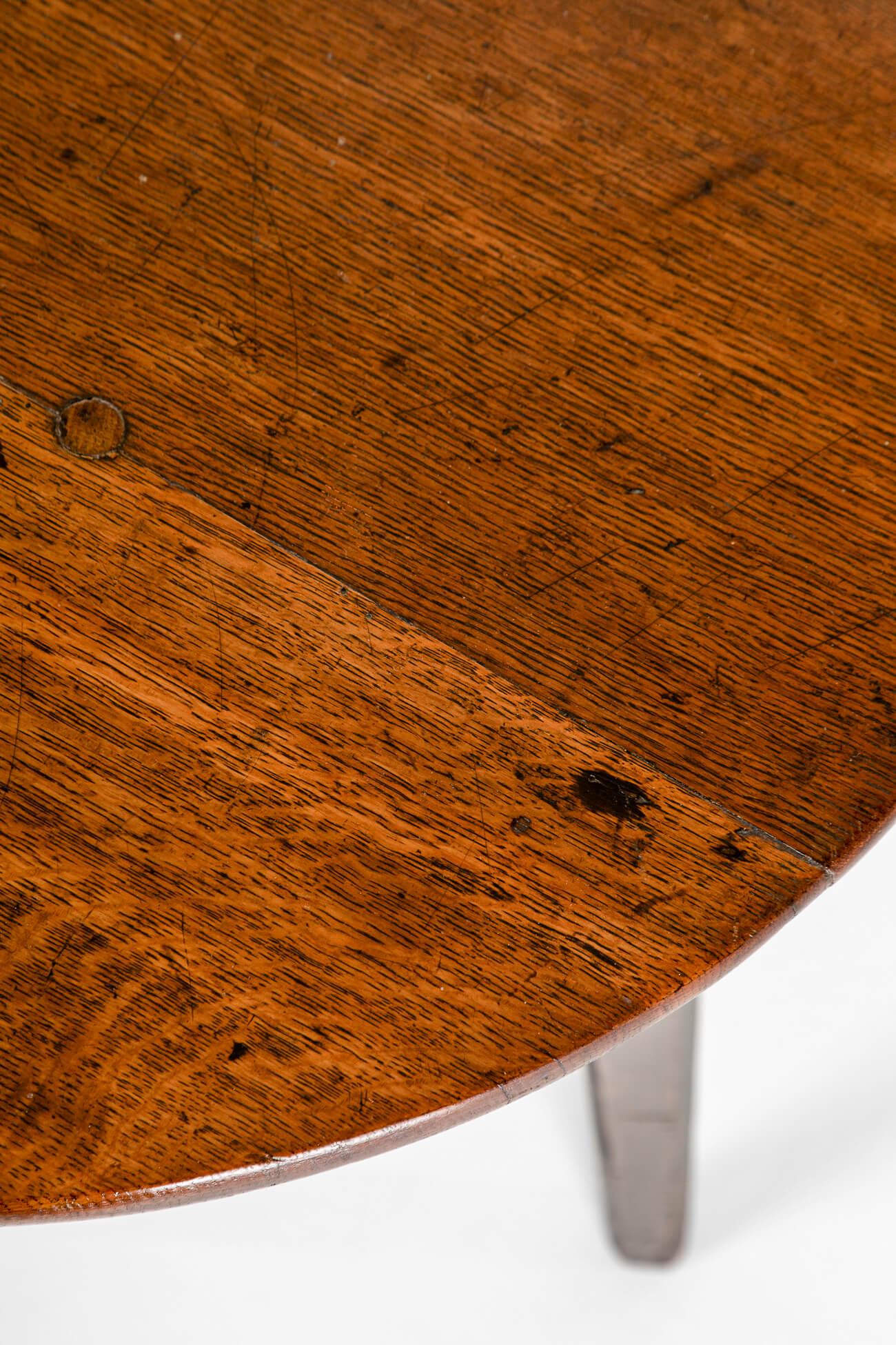 Welsh Cricket Table in Oak and Pine 1