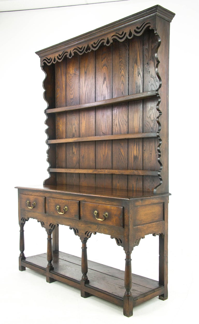 Welsh Dresser, Oak Cottage Dresser, Scotland 1900, Antique Furniture at