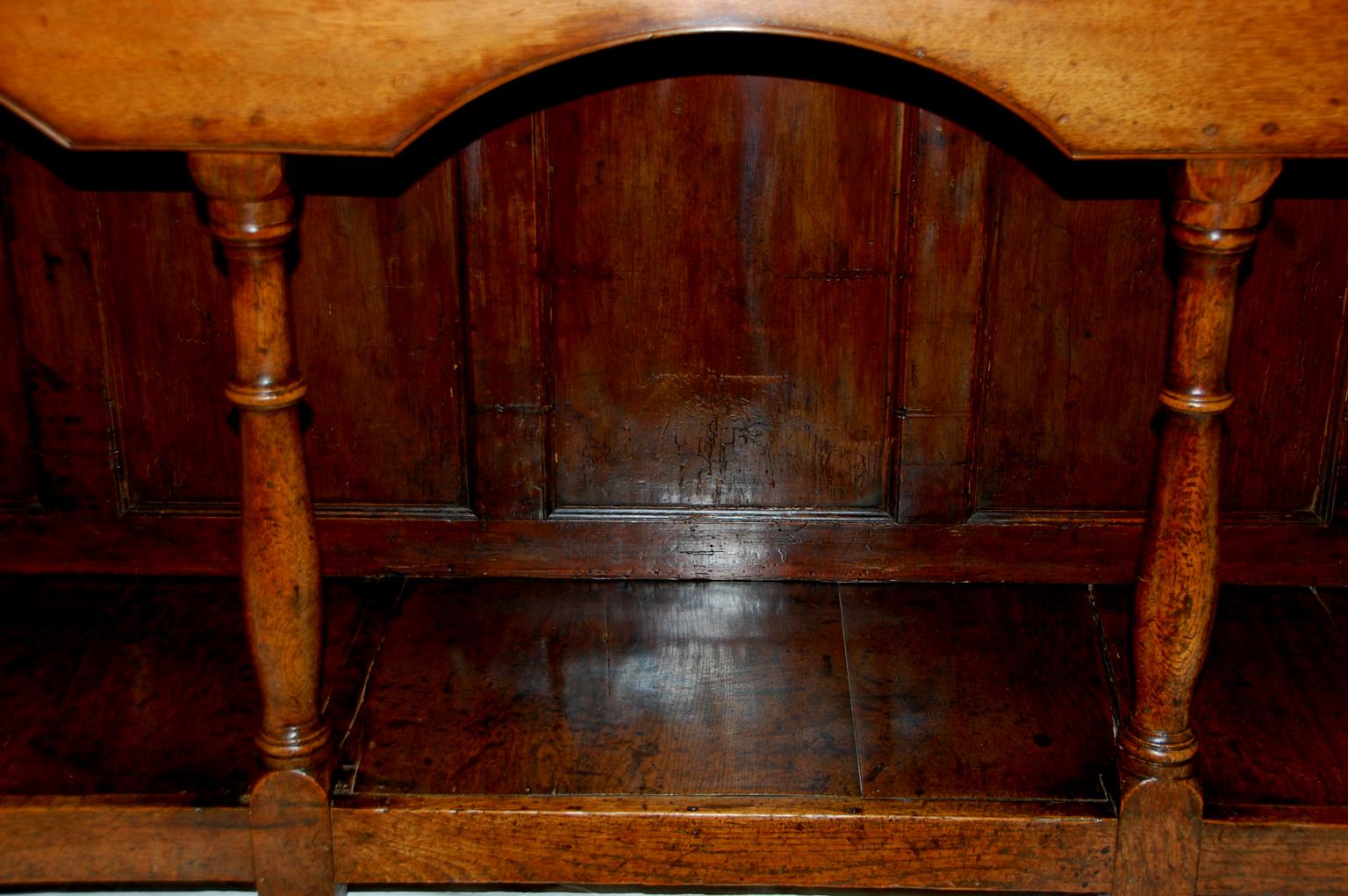 English Welsh Georgian 18th Century Oak Three-Drawer Potboard Montgomeryshire Dresser